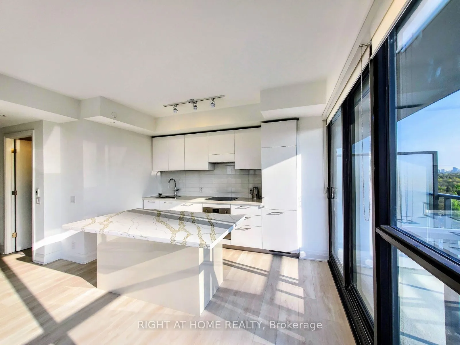 33 Frederick Todd Way, #1308