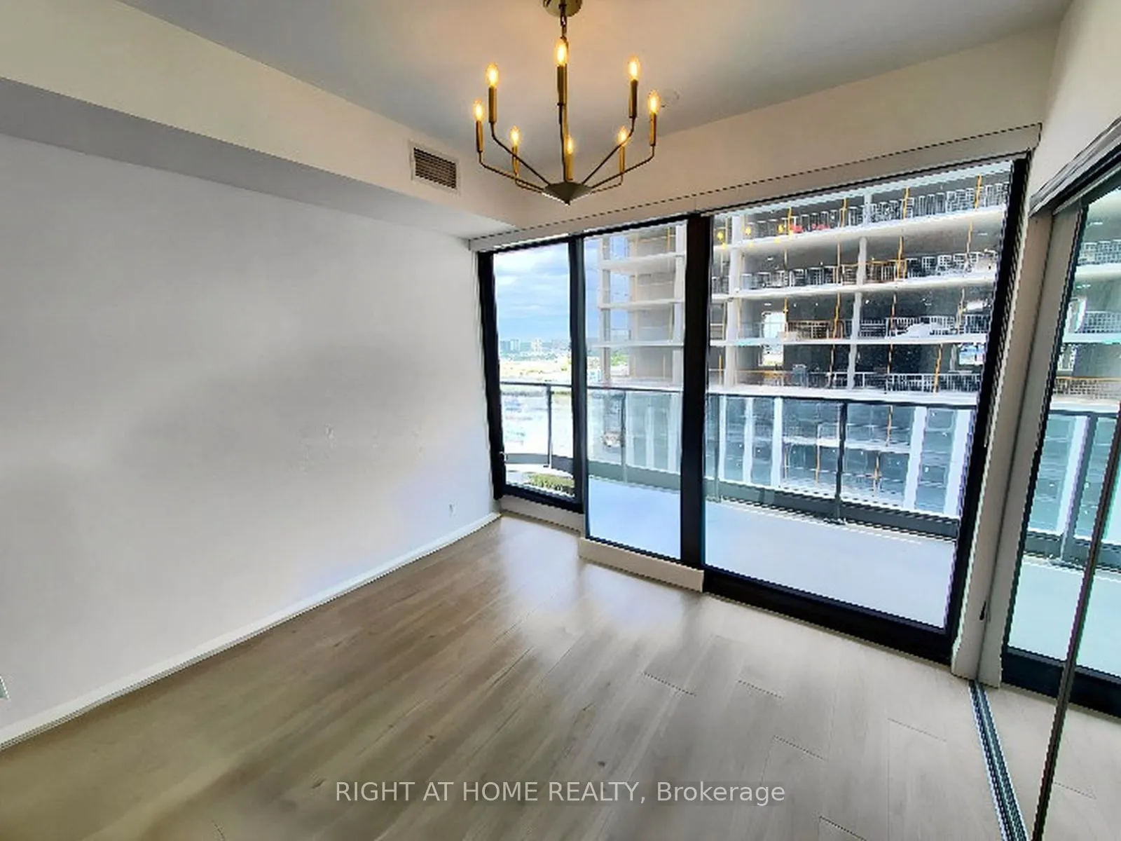 33 Frederick Todd Way, #1308