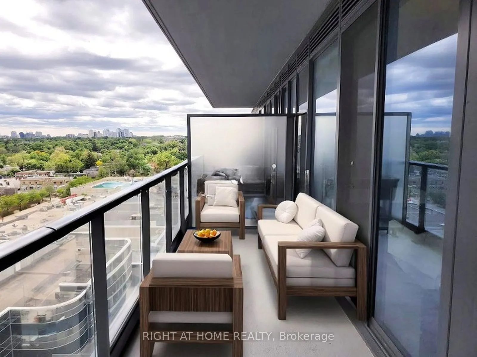 33 Frederick Todd Way, #1308