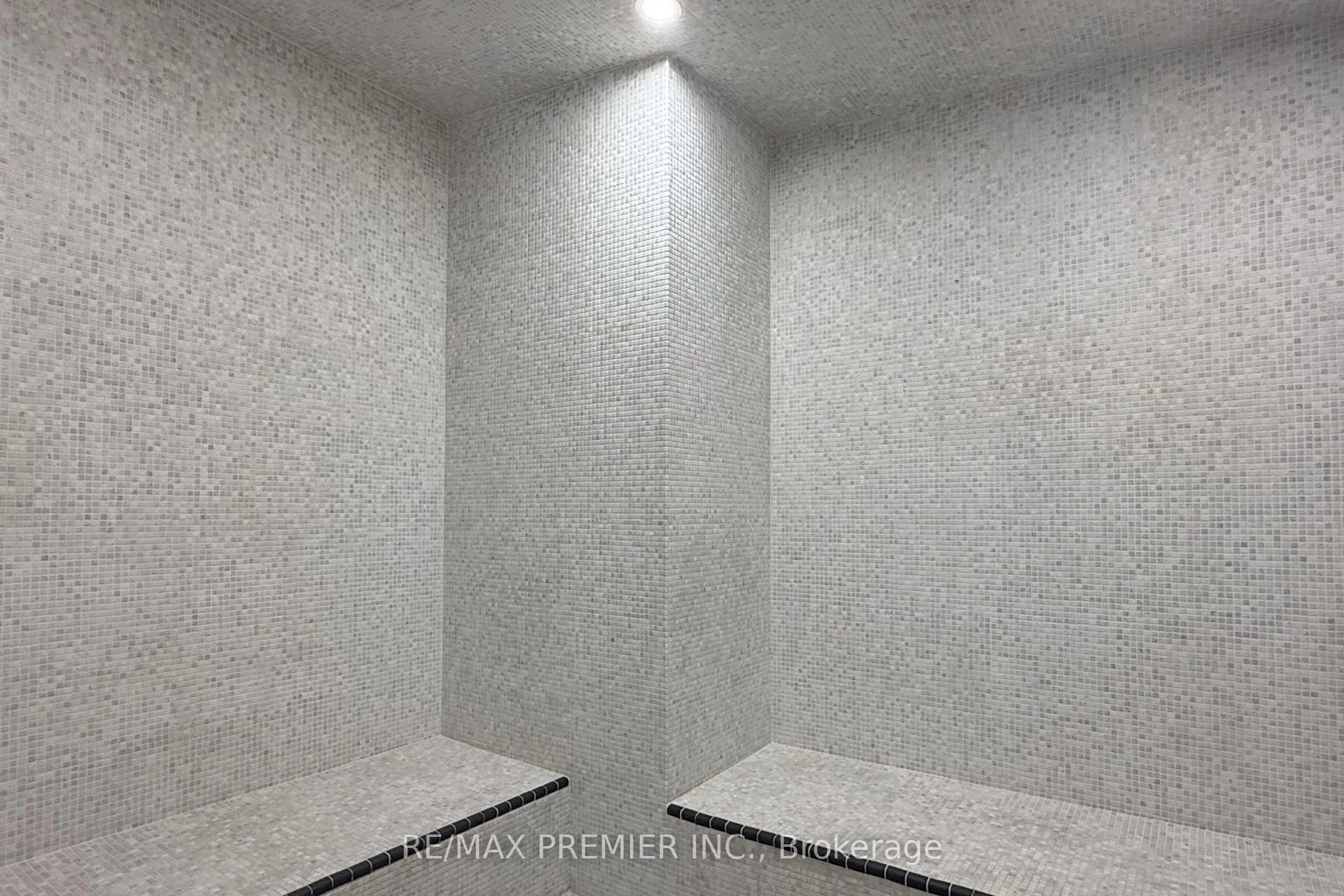 8 Charlotte Street, #1101