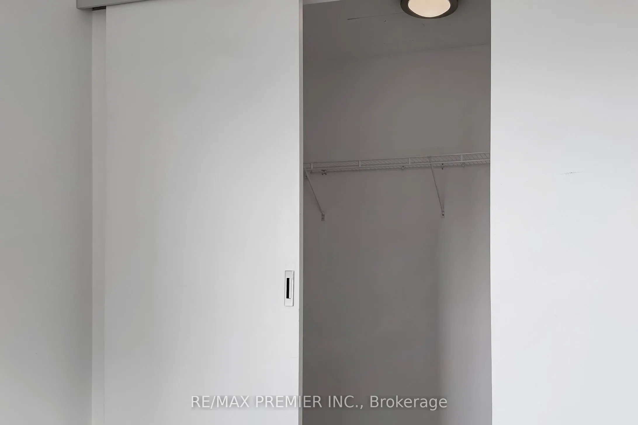 8 Charlotte Street, #1101