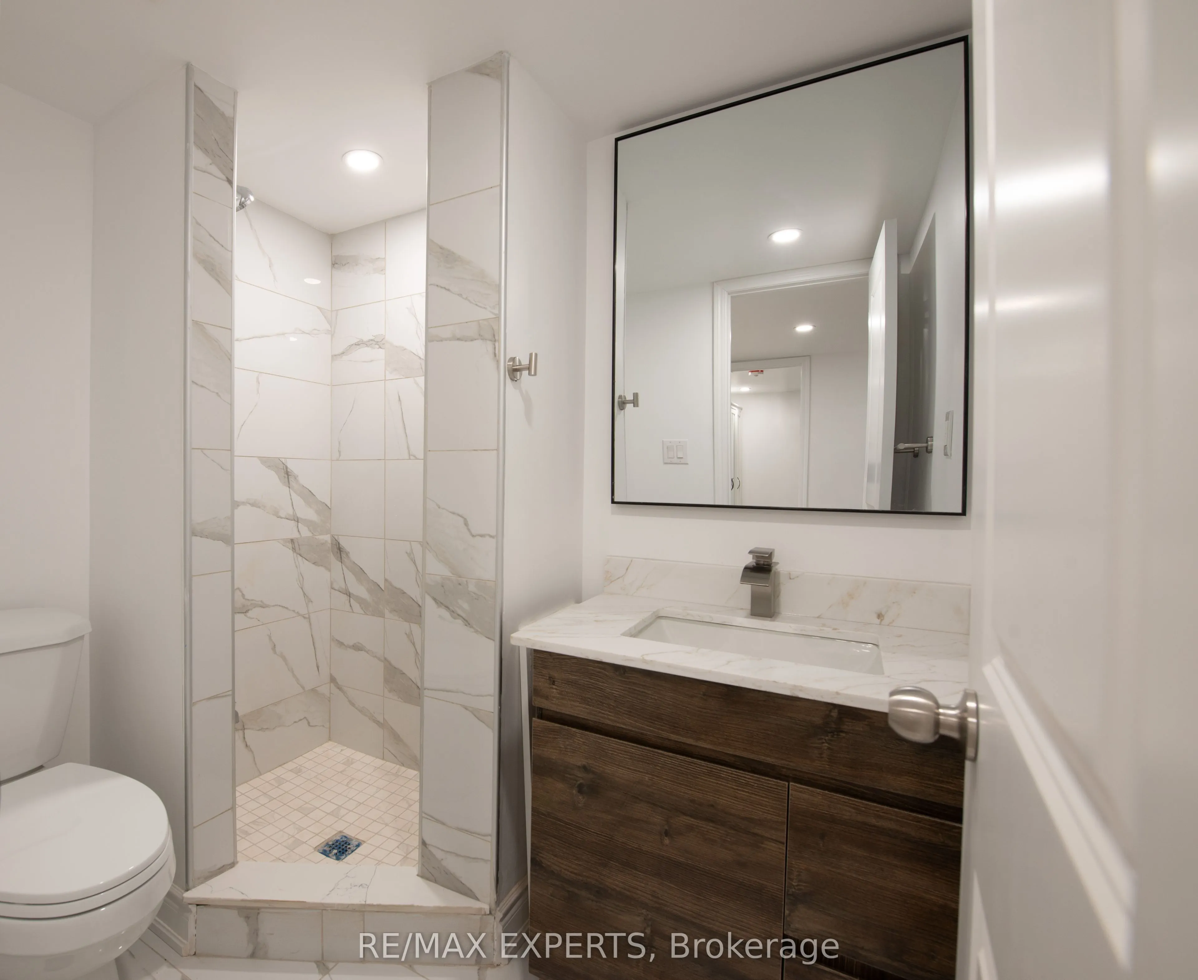 59 Bowhill Crescent, #1