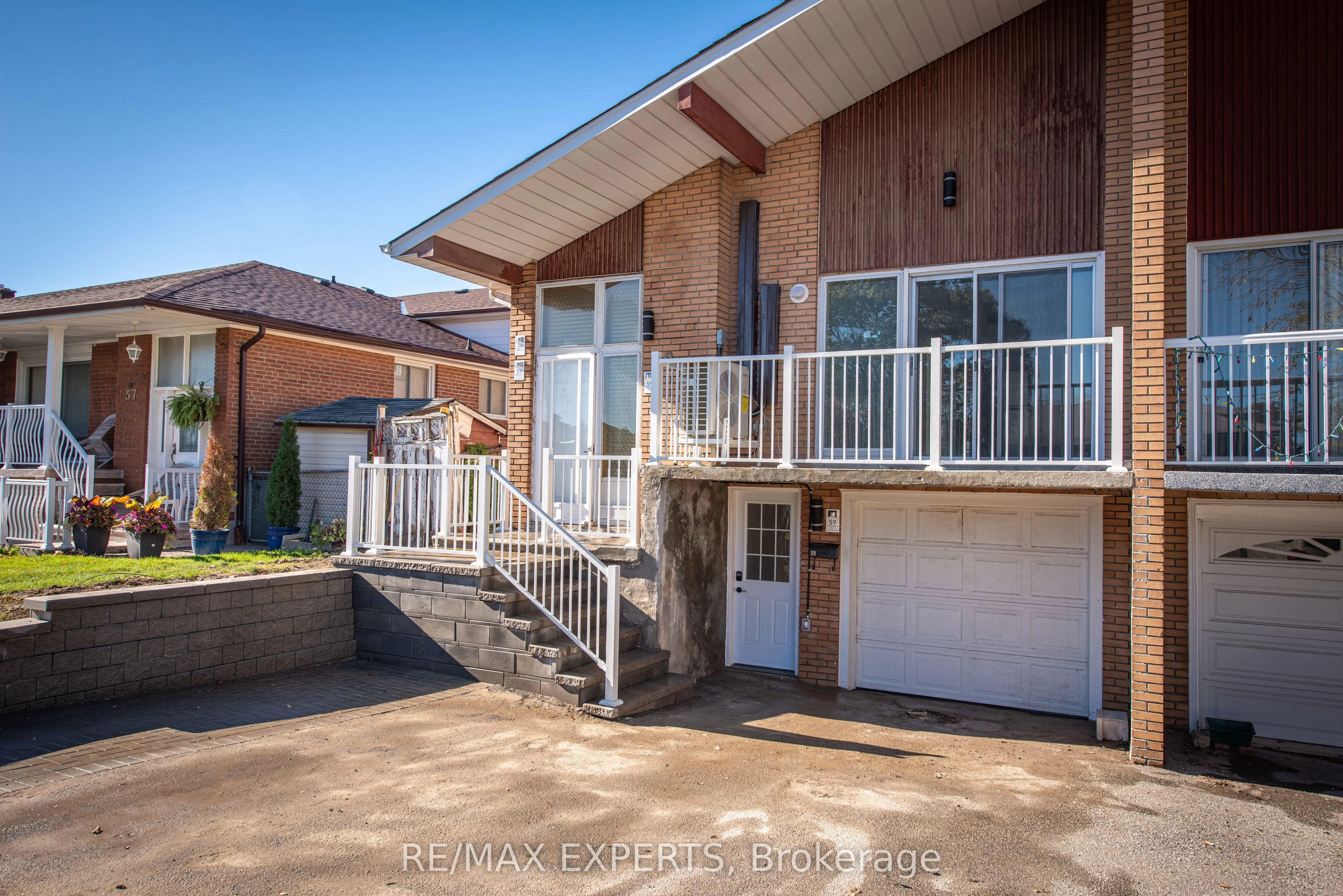 59 Bowhill Crescent, #1
