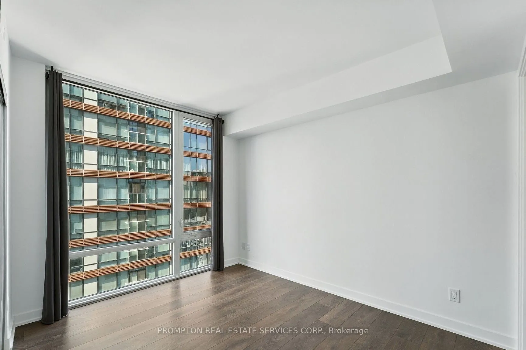 501 Yonge Street, #1802