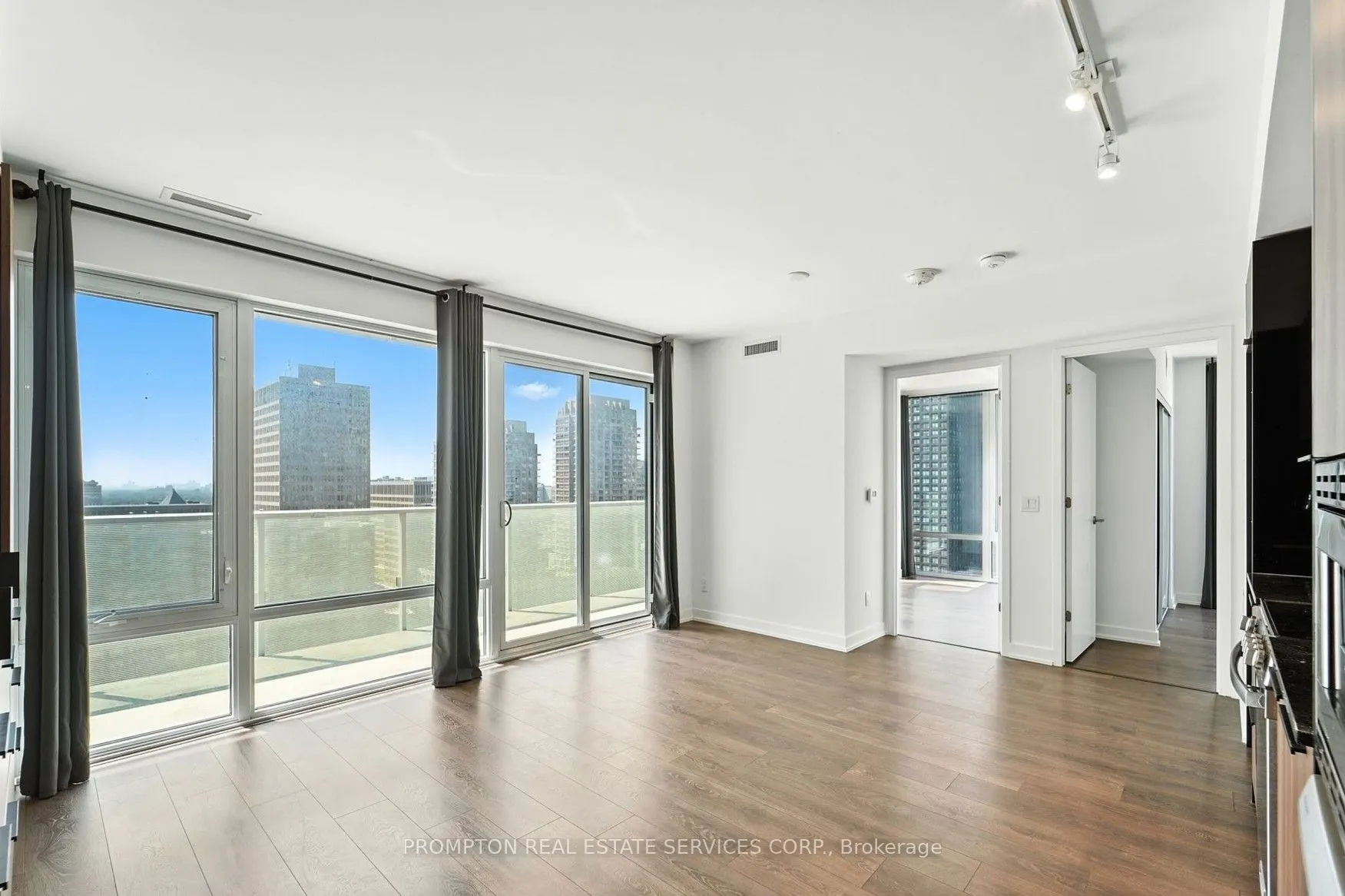 501 Yonge Street, #1802