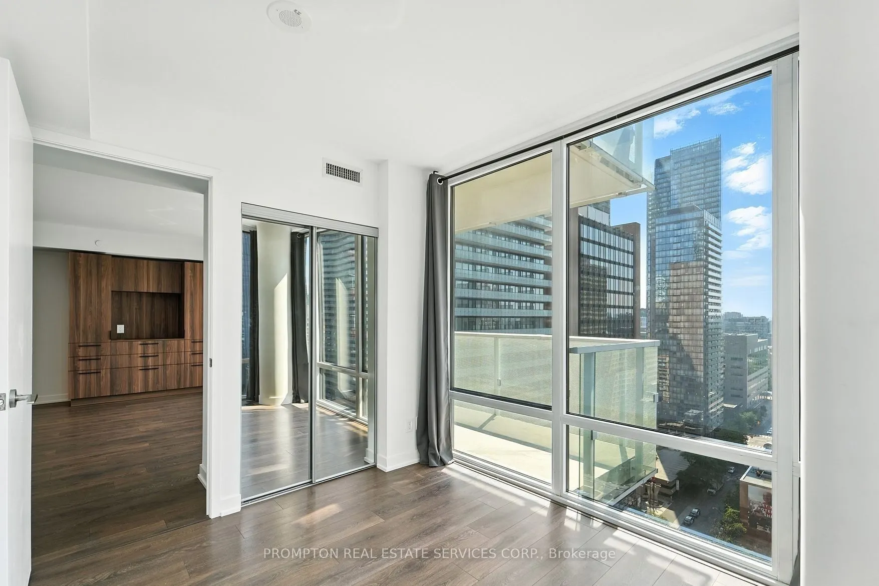 501 Yonge Street, #1802