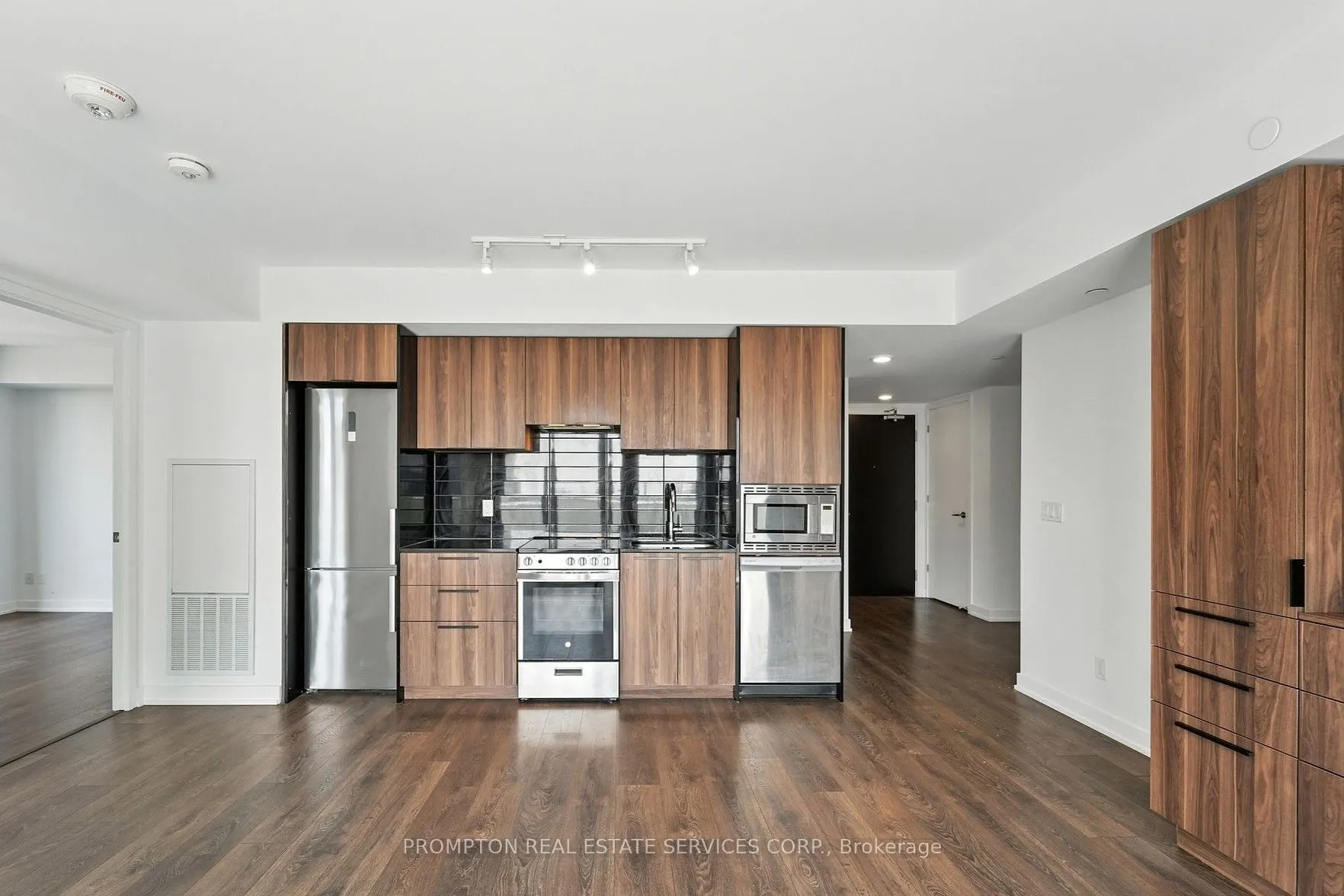 501 Yonge Street, #1802