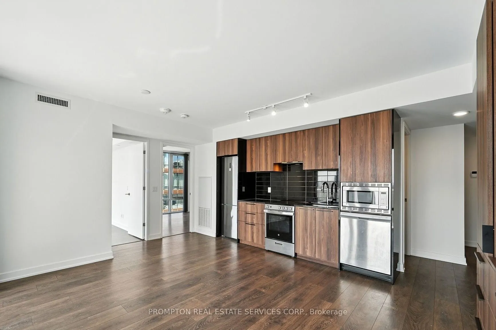 501 Yonge Street, #1802