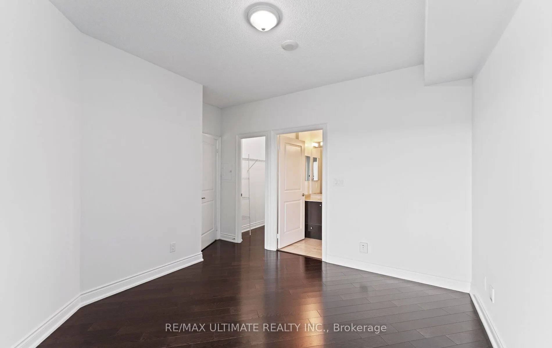 10 Bloorview Place, #707