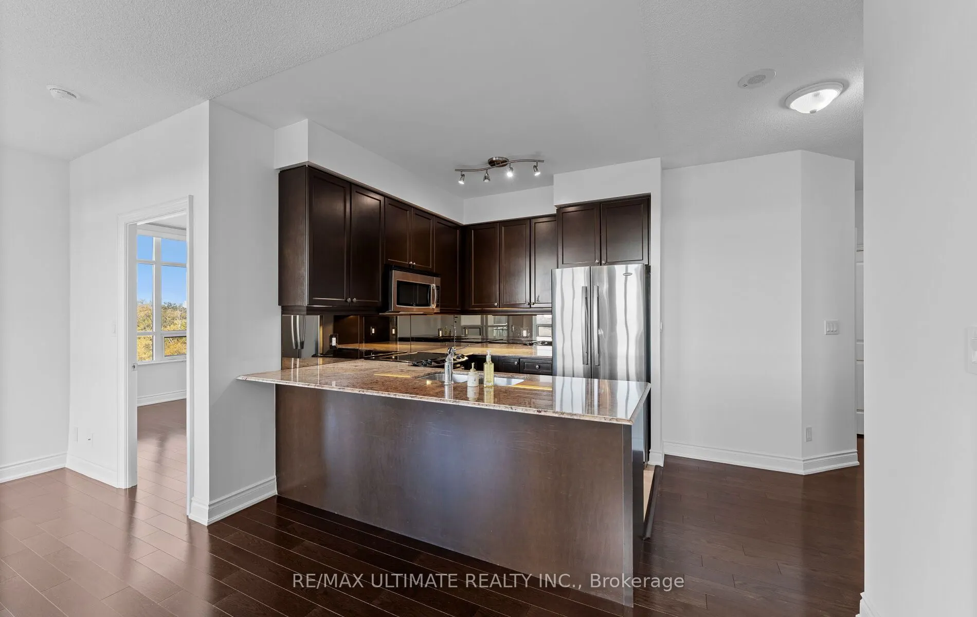 10 Bloorview Place, #707