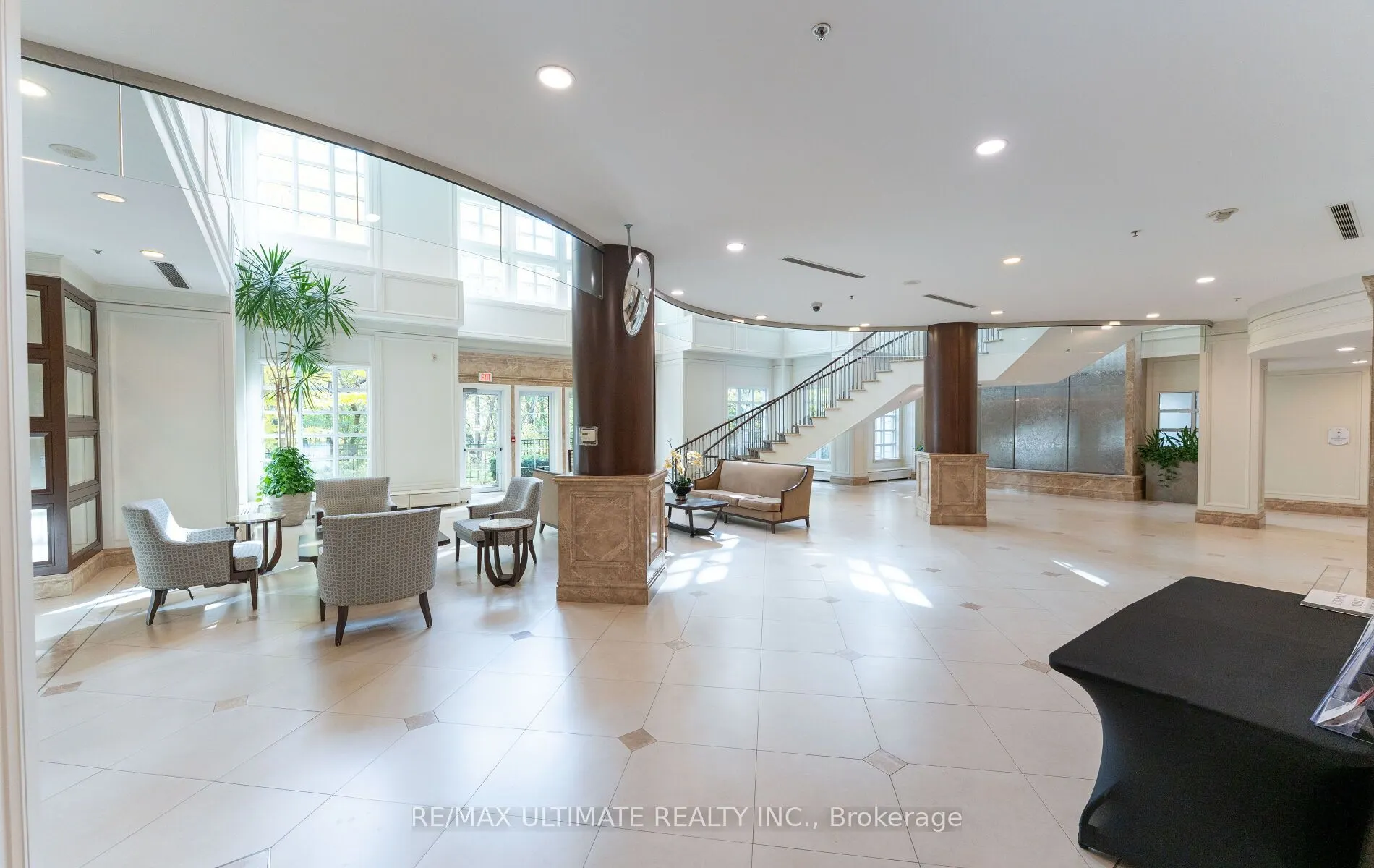 10 Bloorview Place, #707