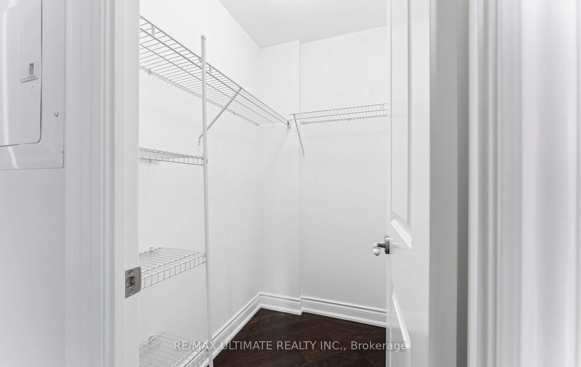 10 Bloorview Place, #707