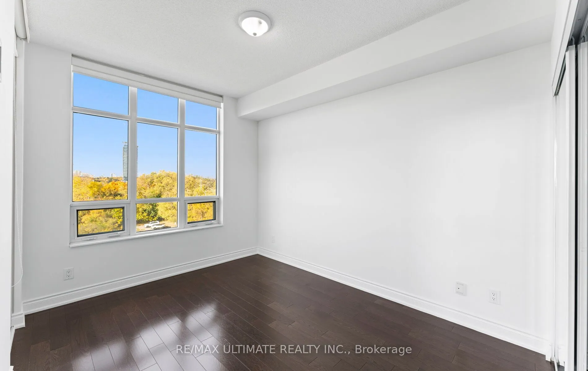 10 Bloorview Place, #707