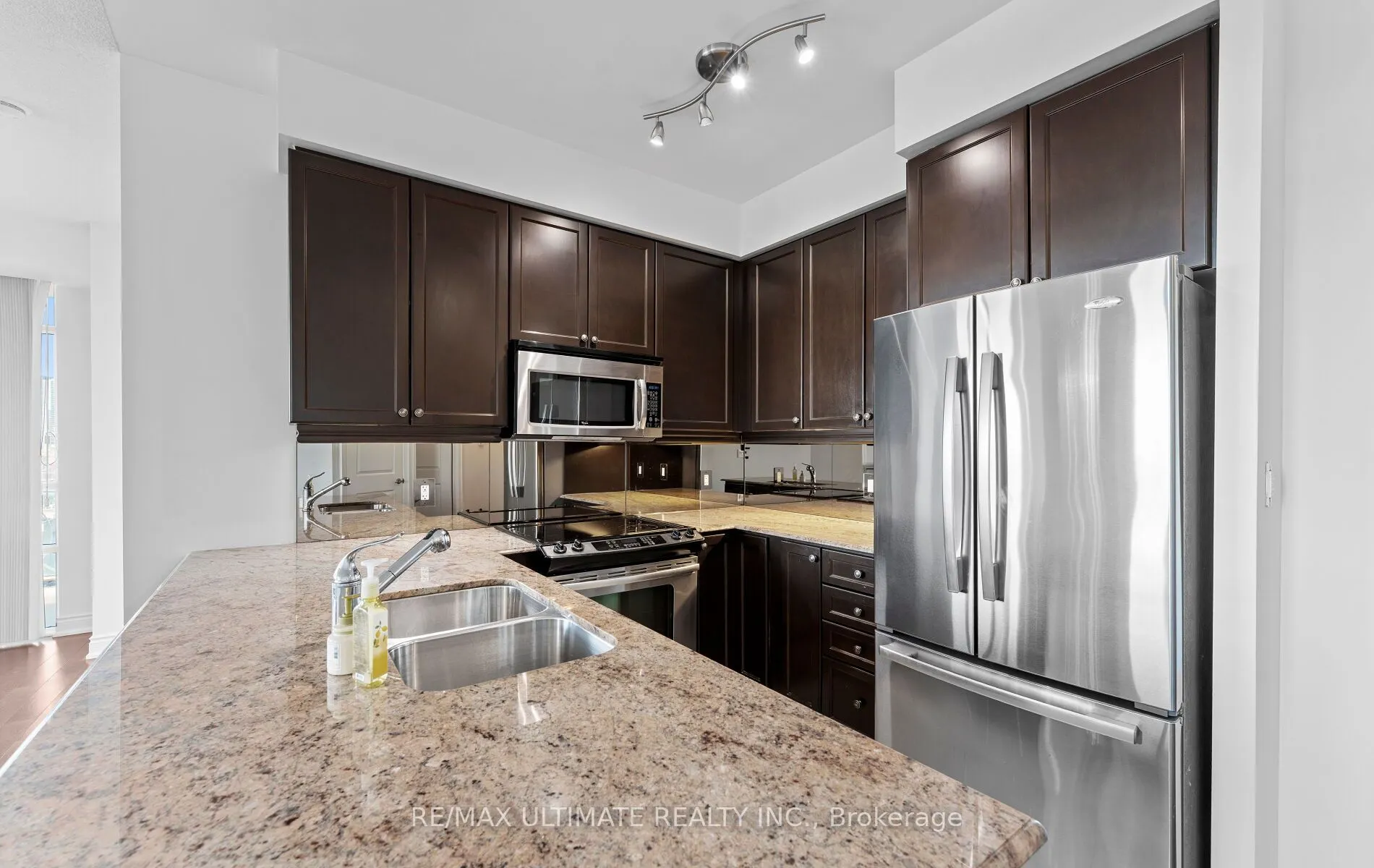 10 Bloorview Place, #707