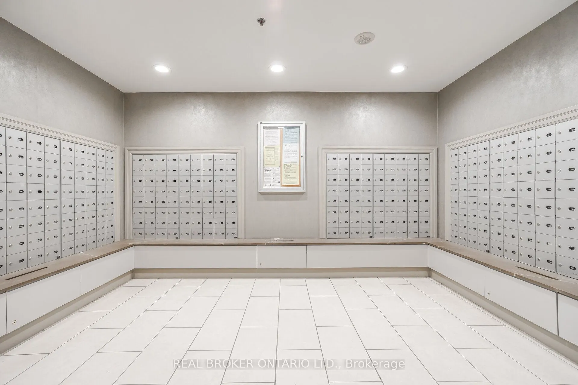 17 Barberry Place, #1109