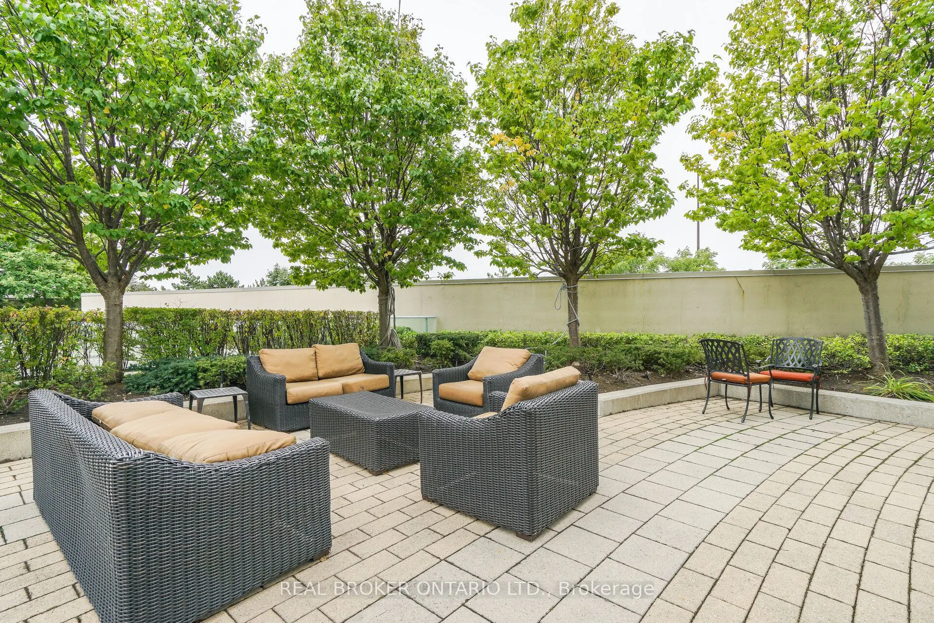 17 Barberry Place, #1109