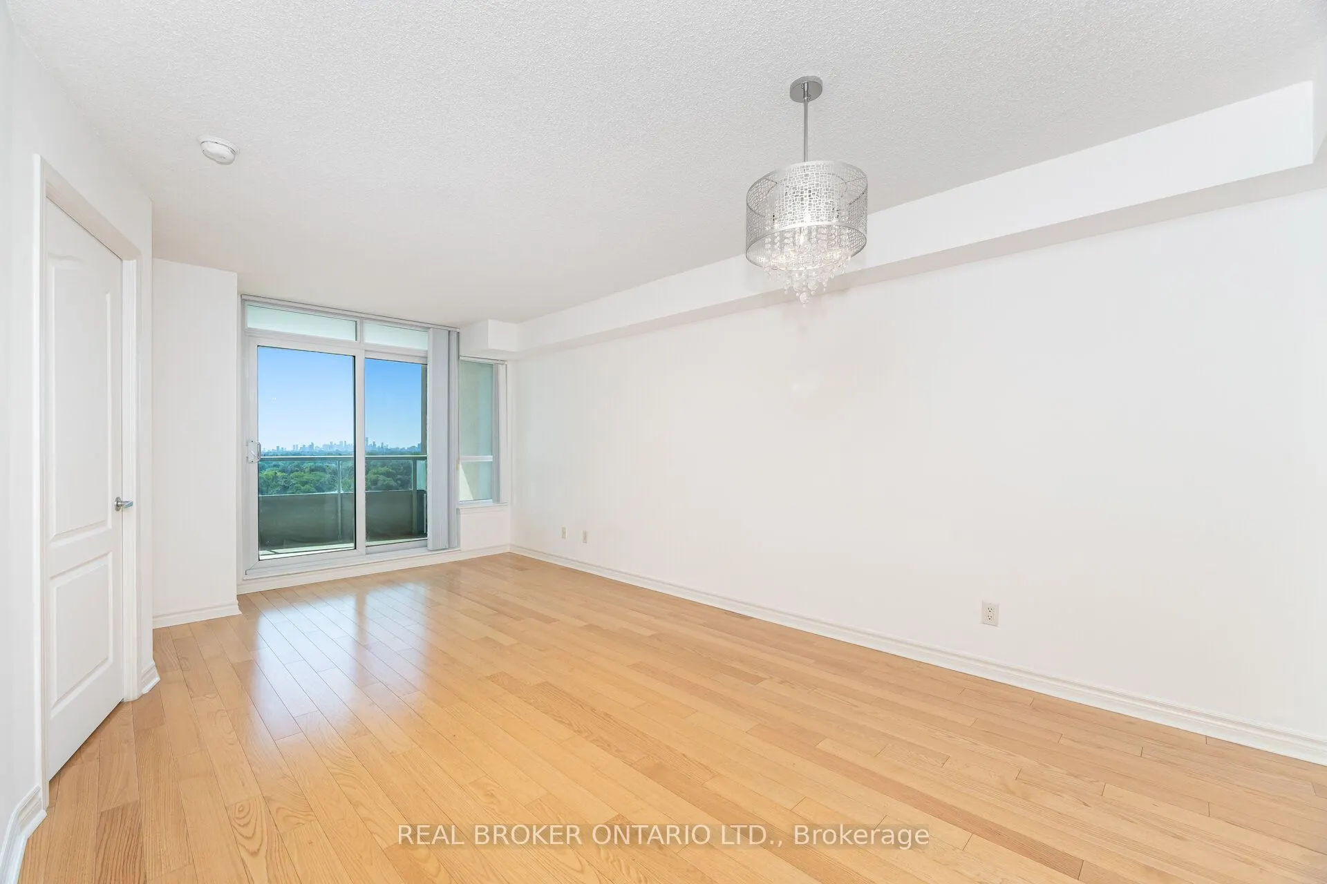 17 Barberry Place, #1109