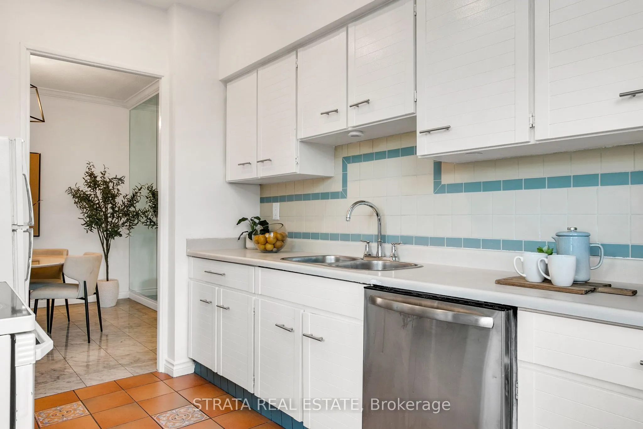 86 Gloucester Street, #702