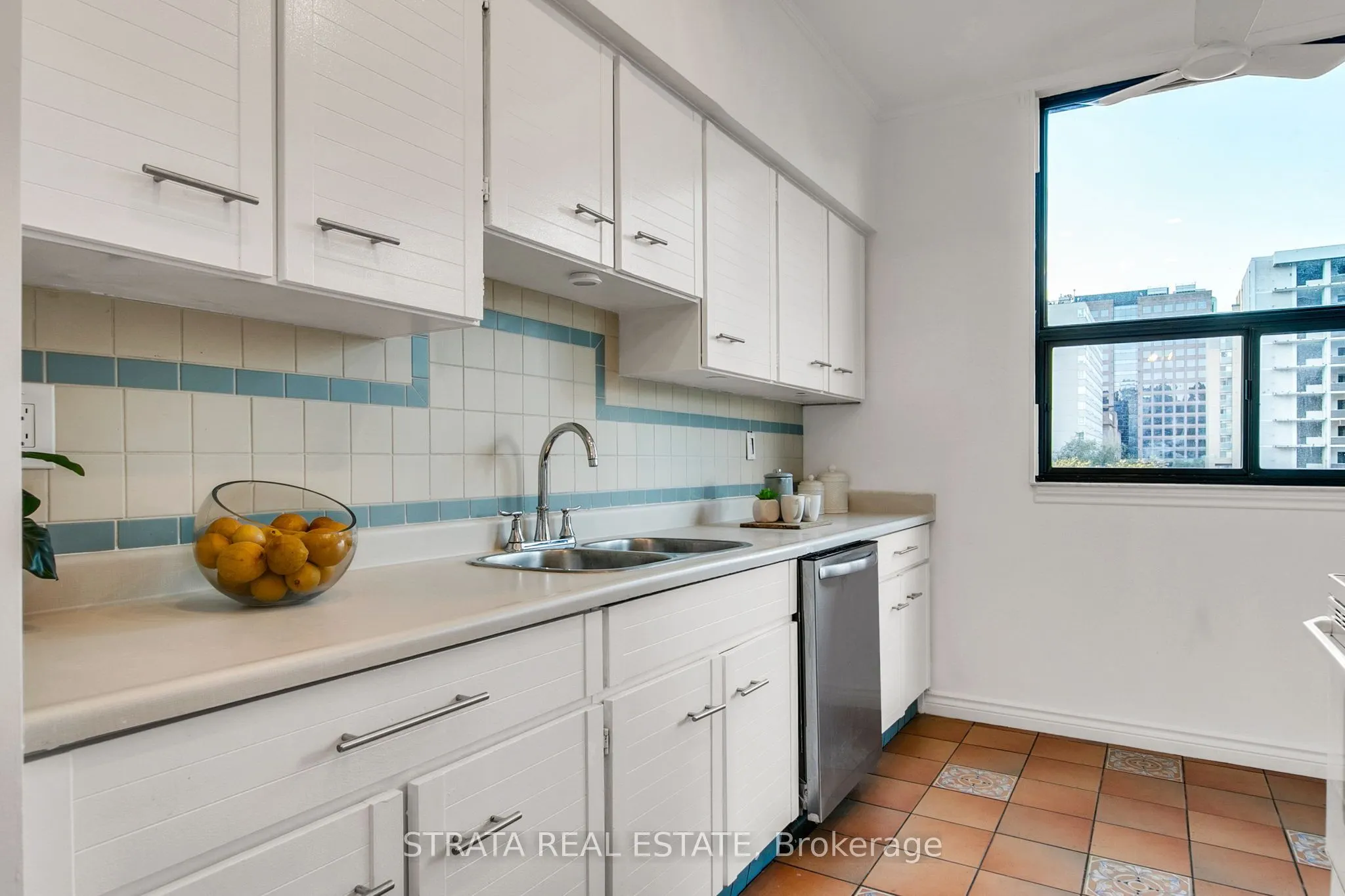 86 Gloucester Street, #702