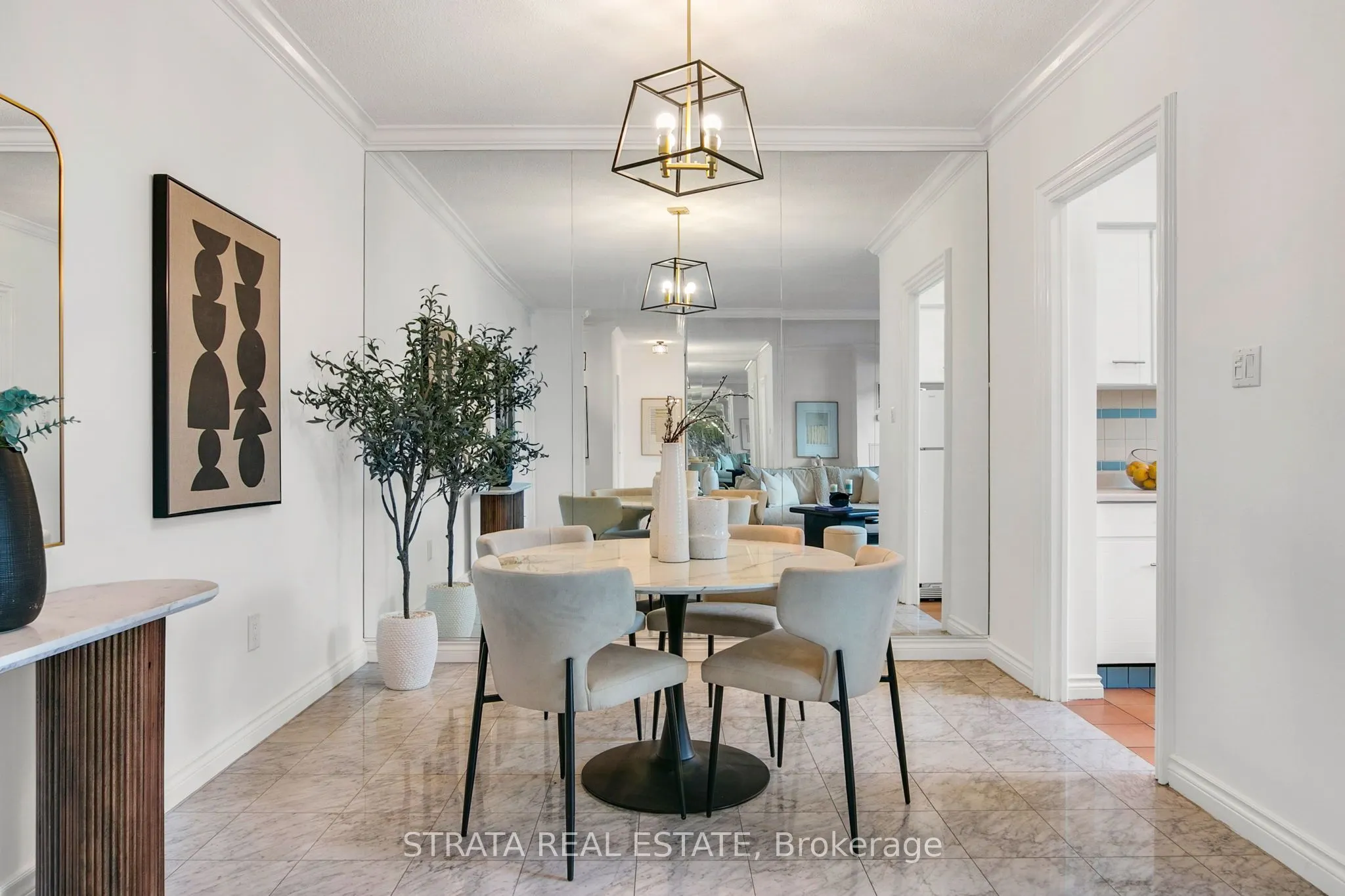 86 Gloucester Street, #702