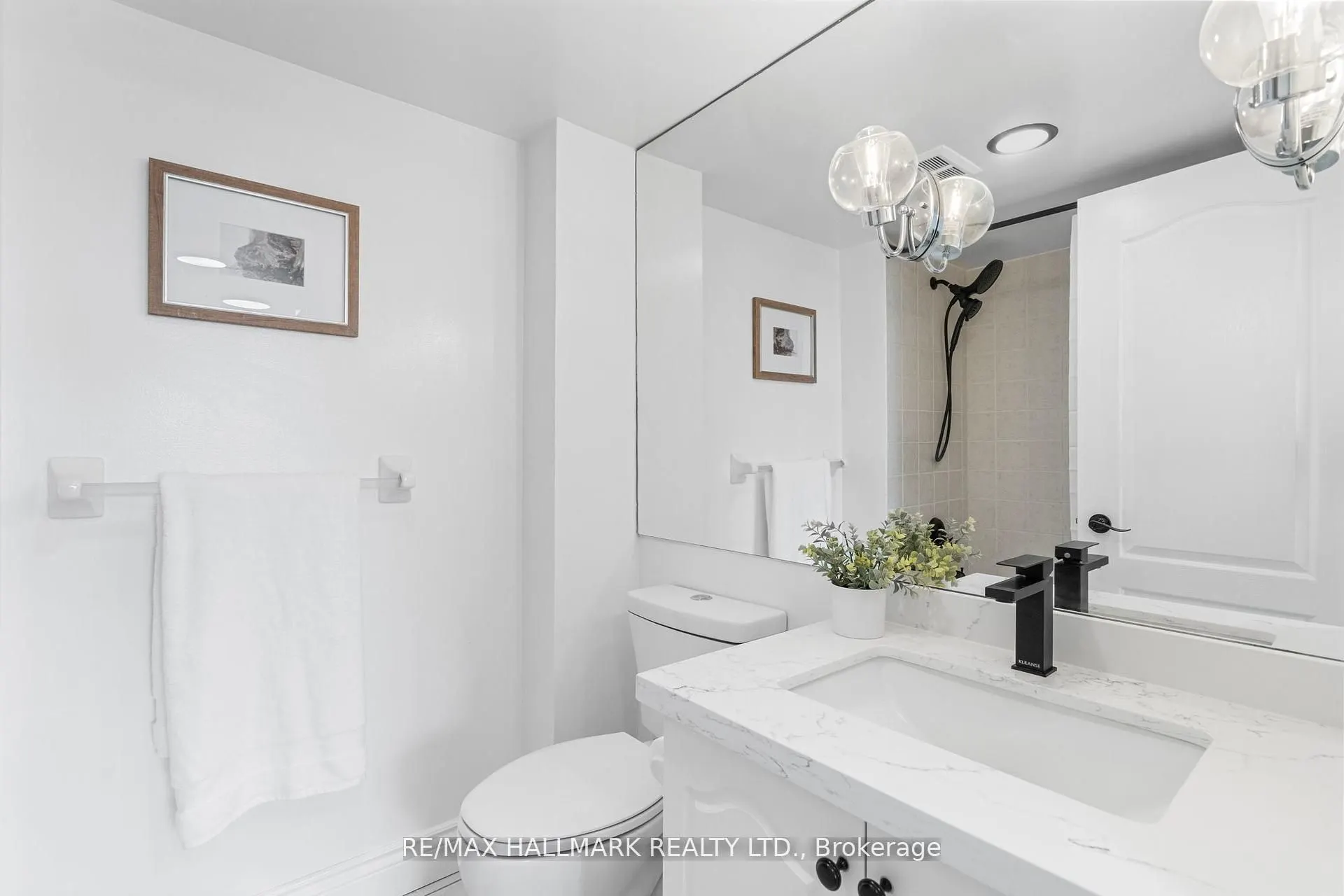 205 The Donway W, #328