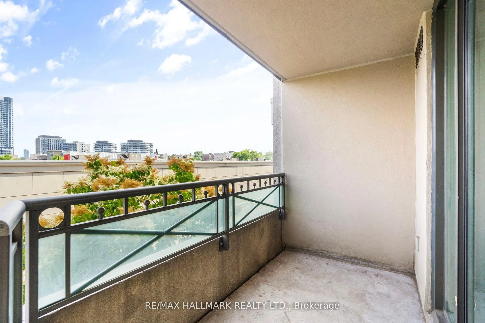 205 The Donway W, #328