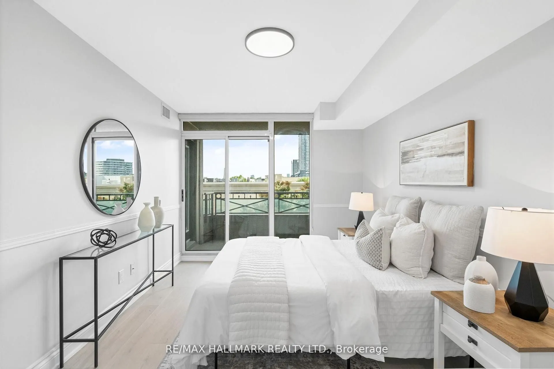 205 The Donway W, #328