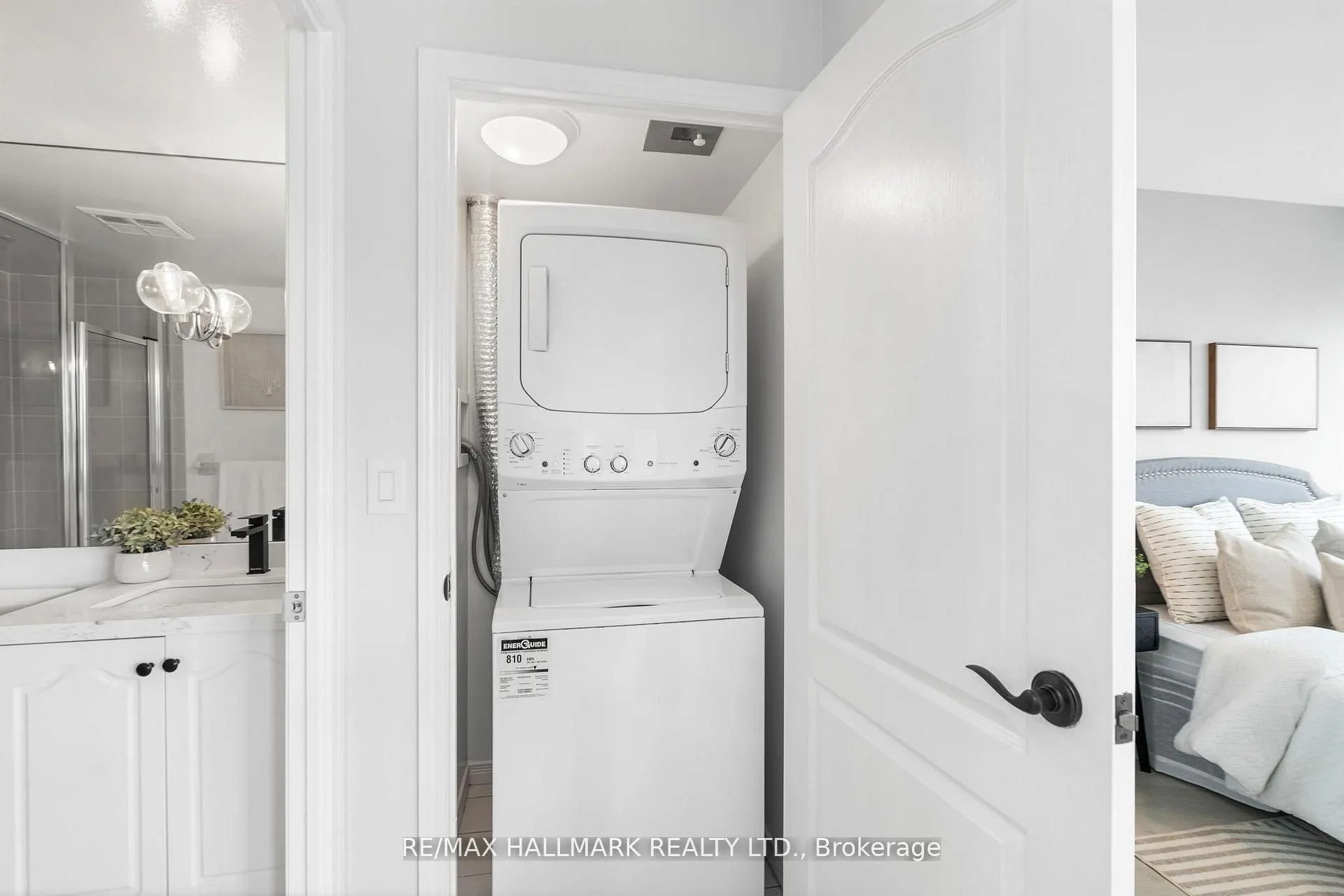 205 The Donway W, #328