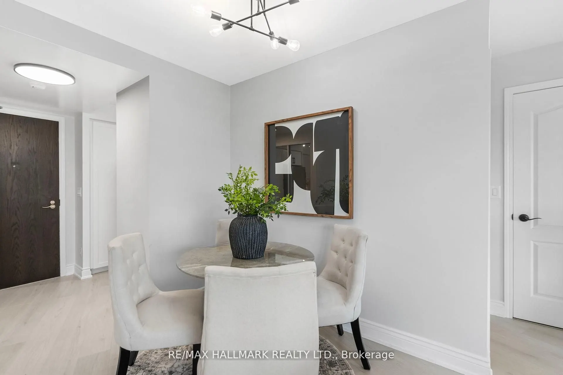 205 The Donway W, #328