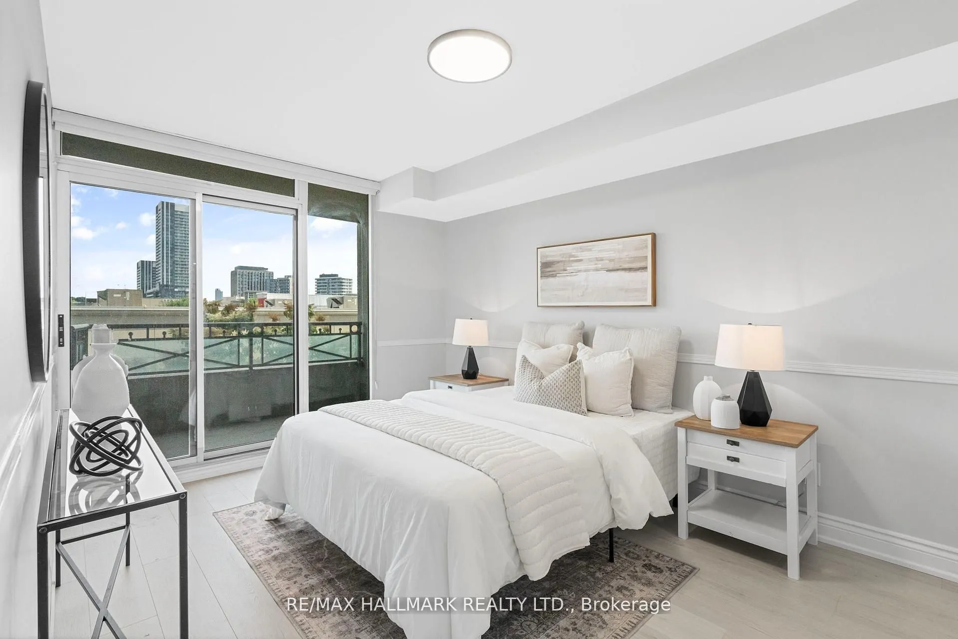 205 The Donway W, #328