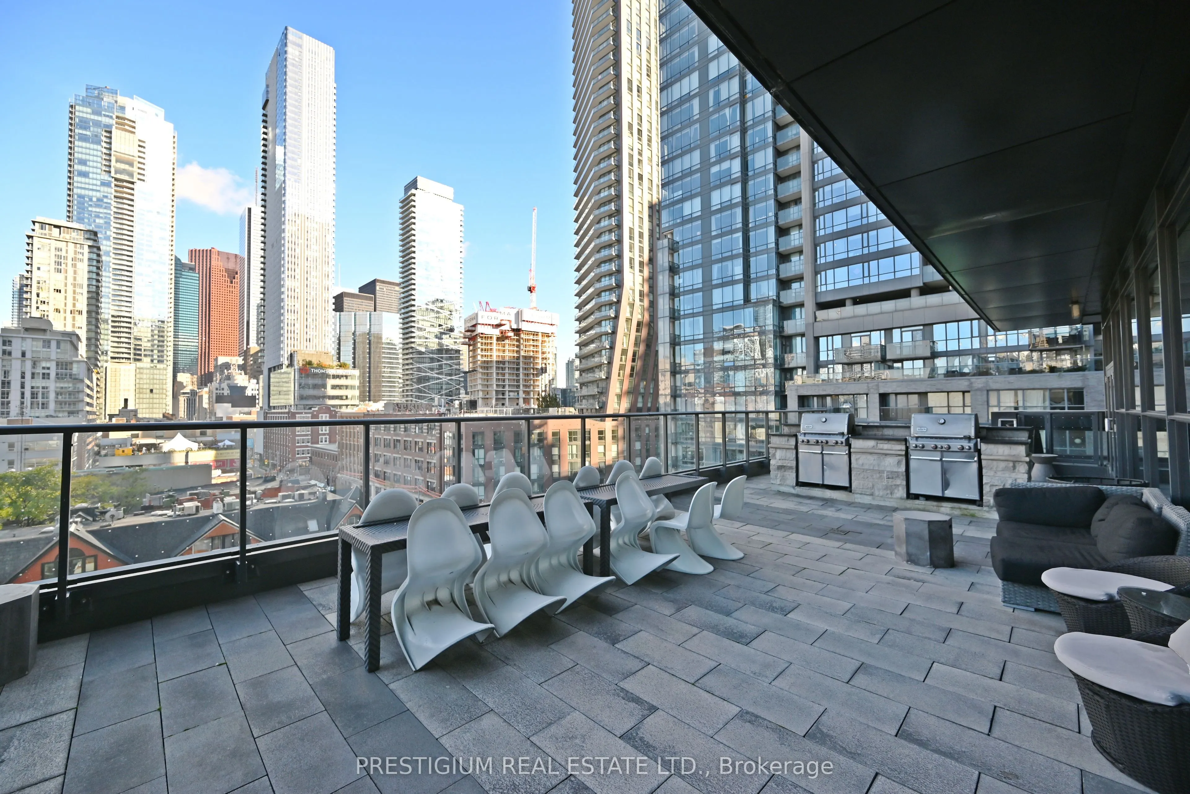 290 Adelaide Street W, #1910