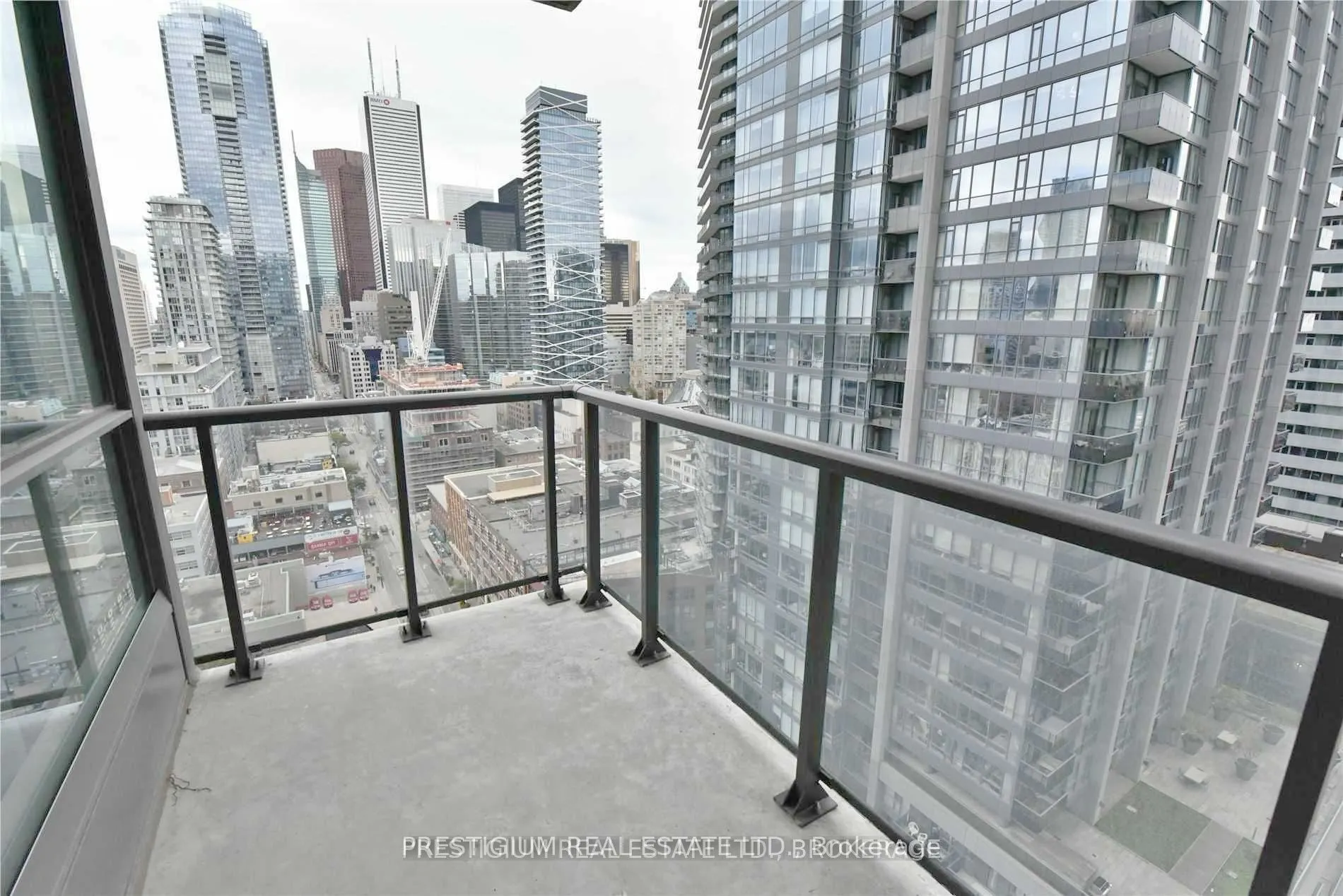 290 Adelaide Street W, #1910