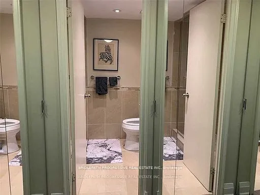 1001 Bay Street, #706