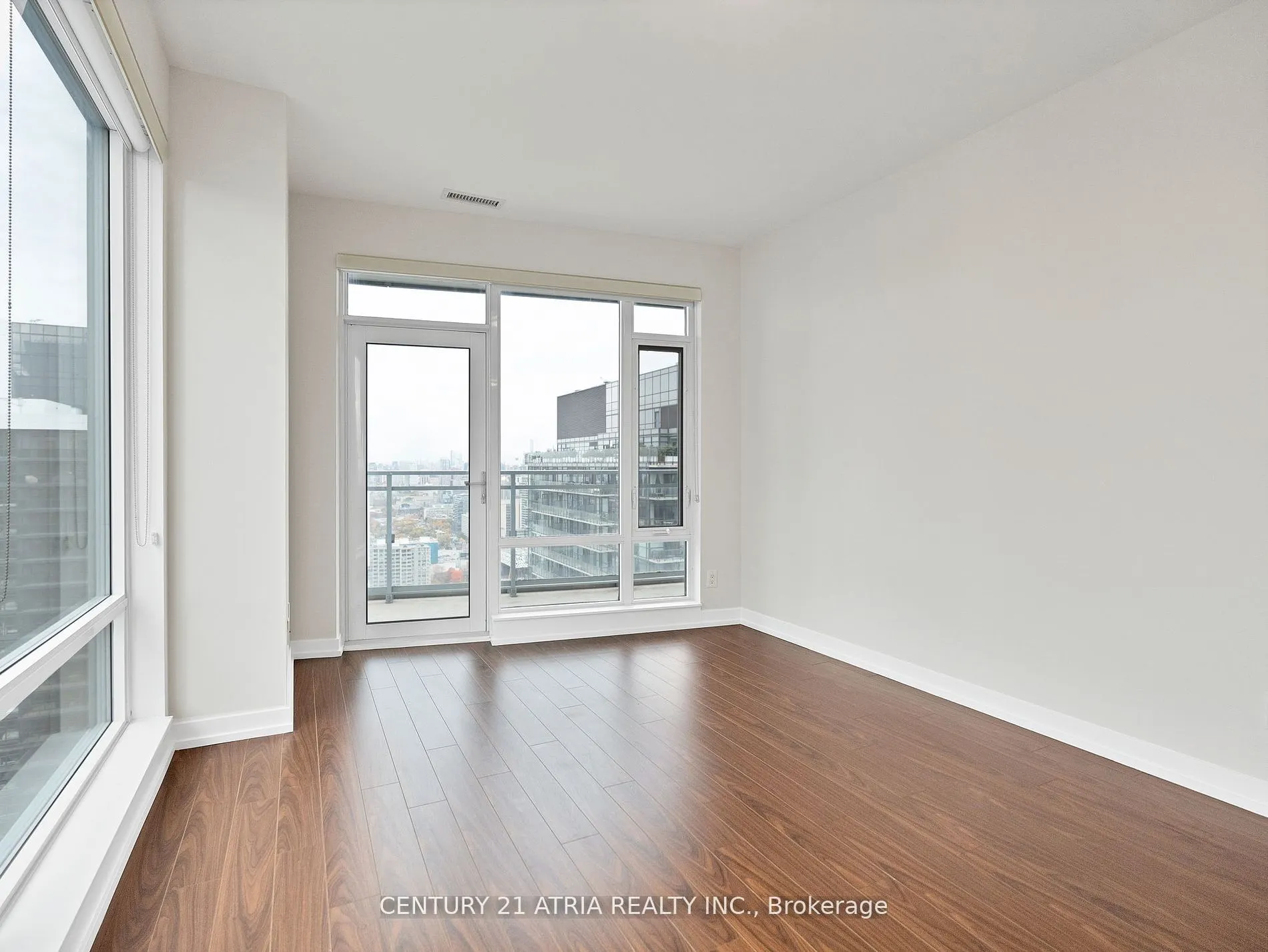 21 Widmer Street, #4102