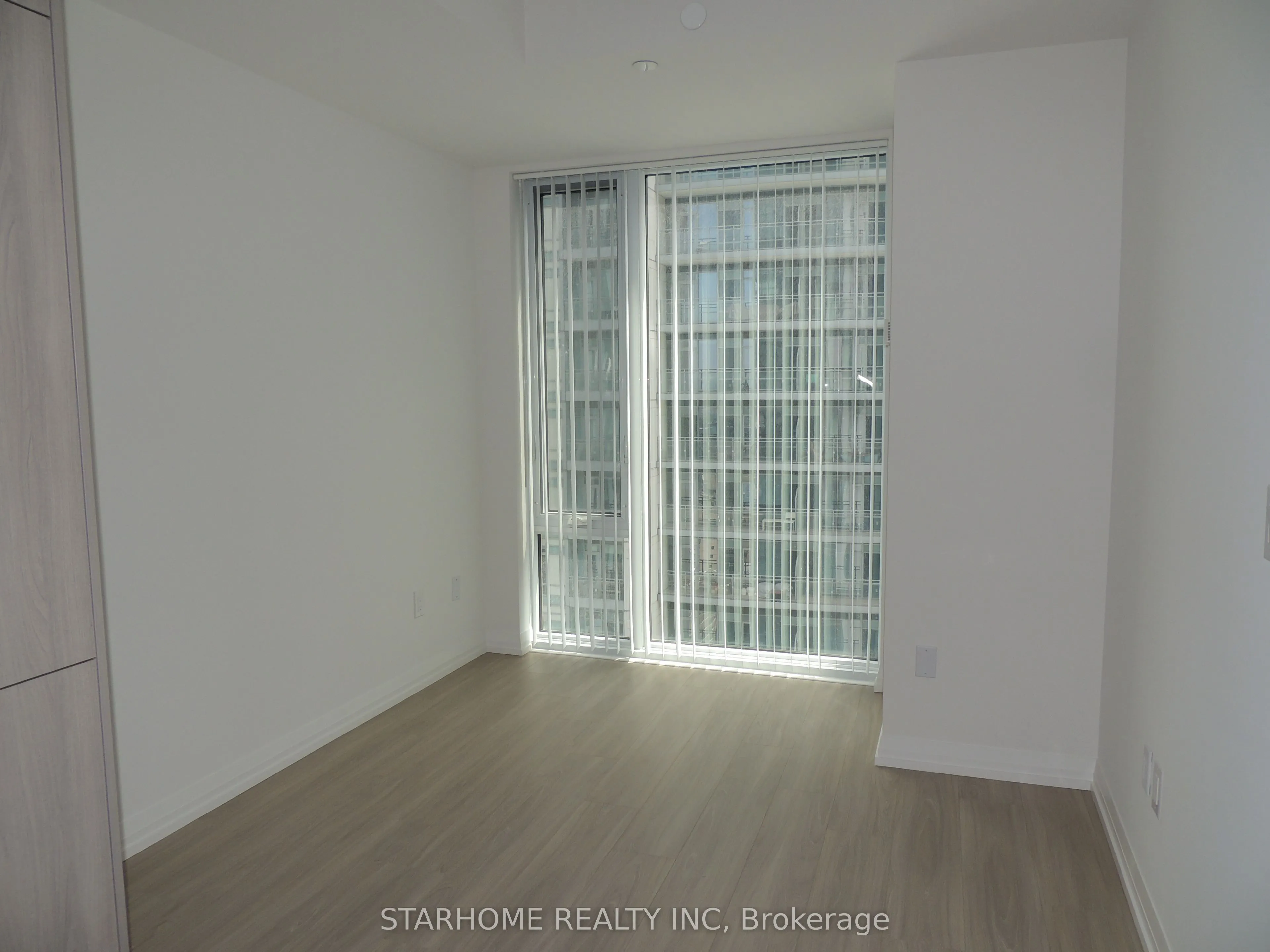 8 Widmer Street, #3307