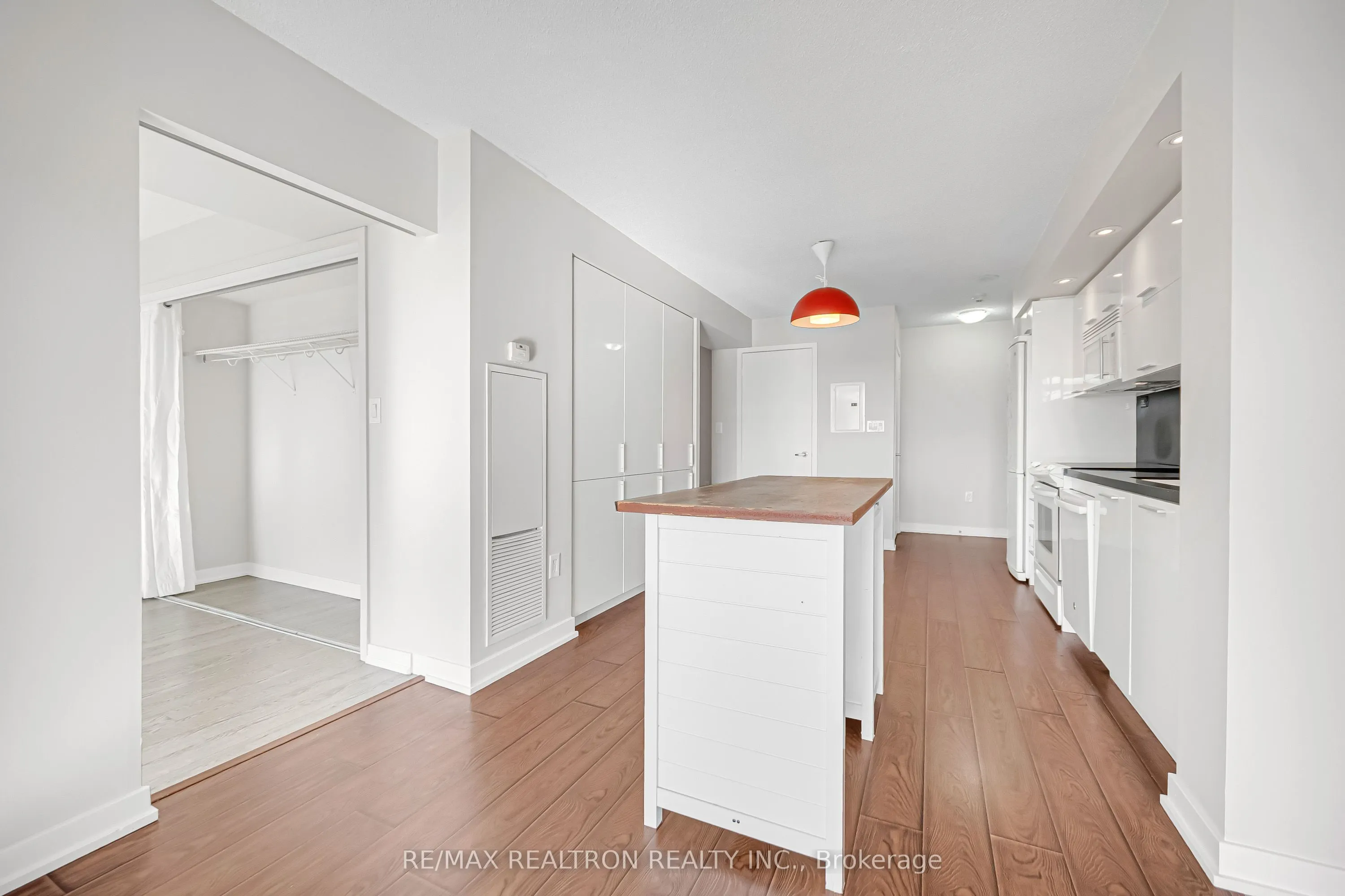 25 Capreol Court, #1211