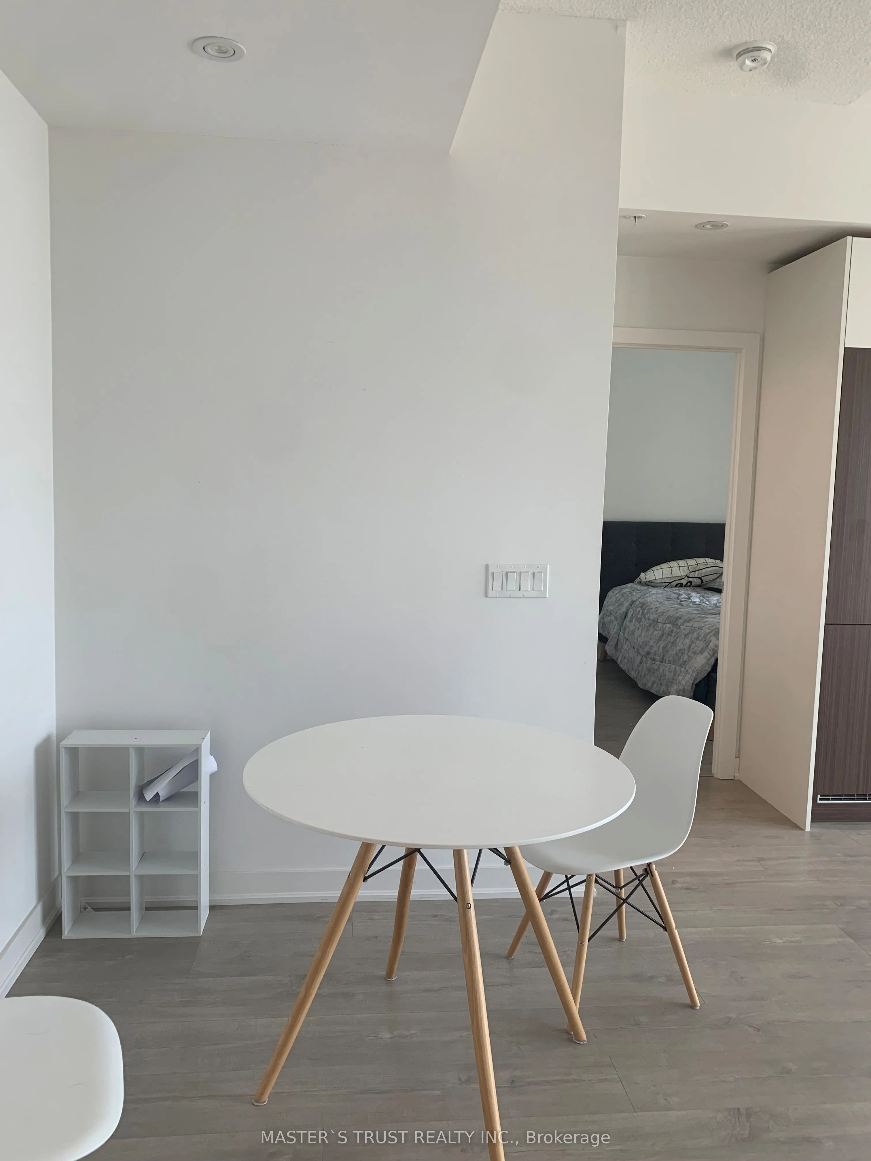 30 Nelson Street, #2406