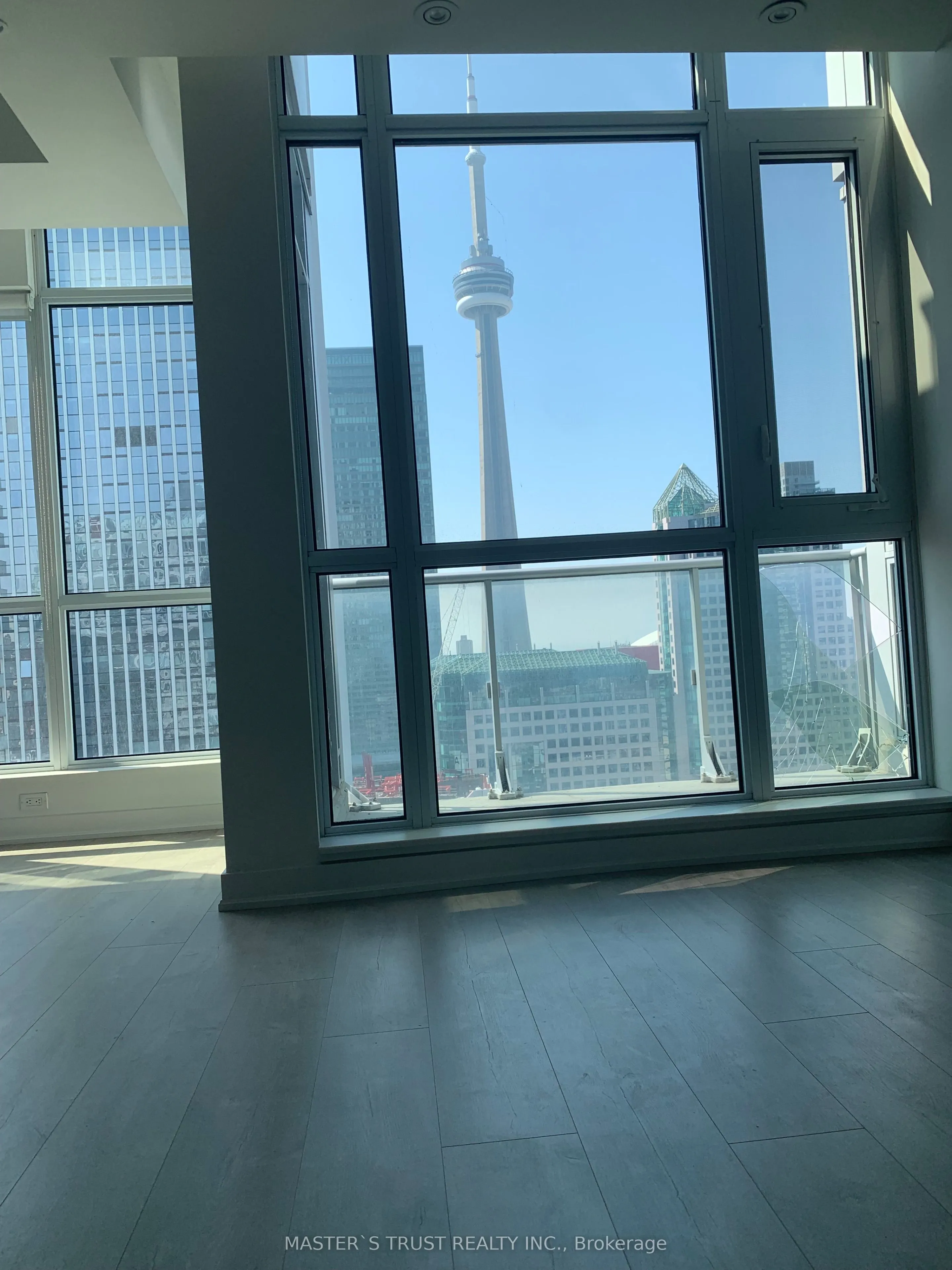 30 Nelson Street, #2406