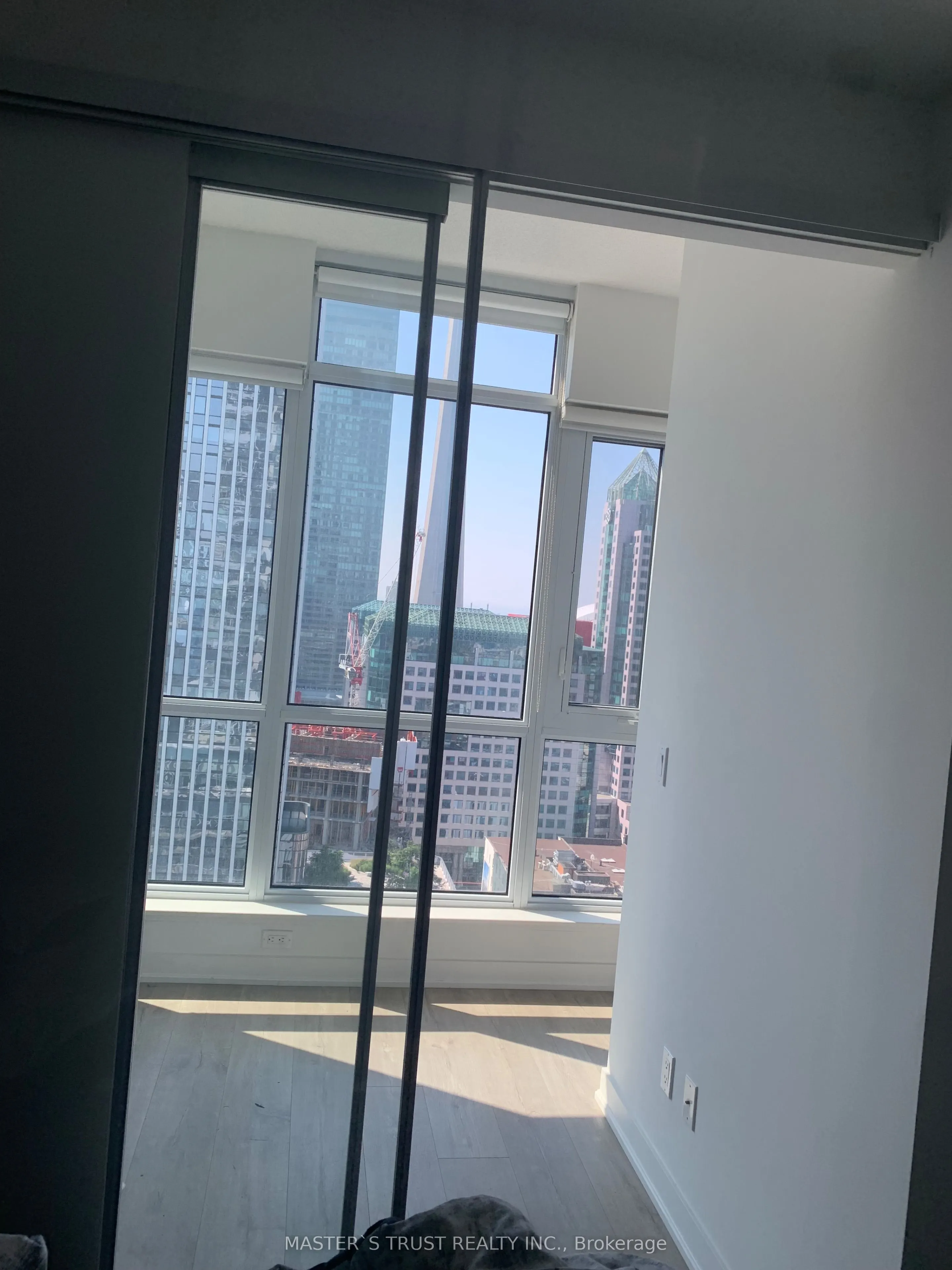 30 Nelson Street, #2406