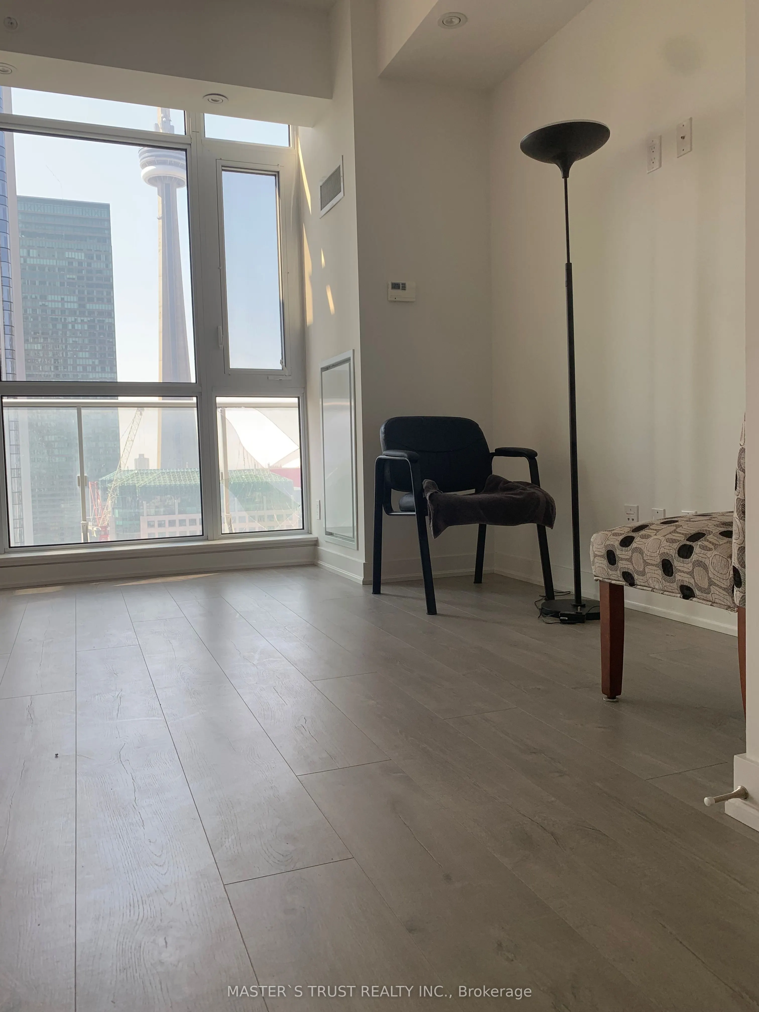 30 Nelson Street, #2406