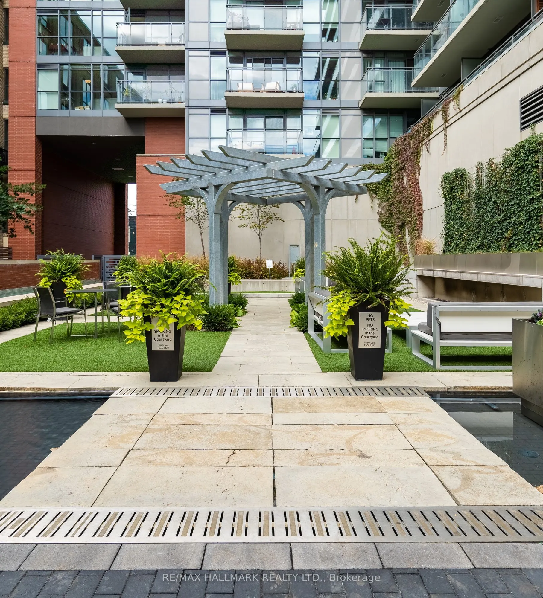 775 King Street W, #312