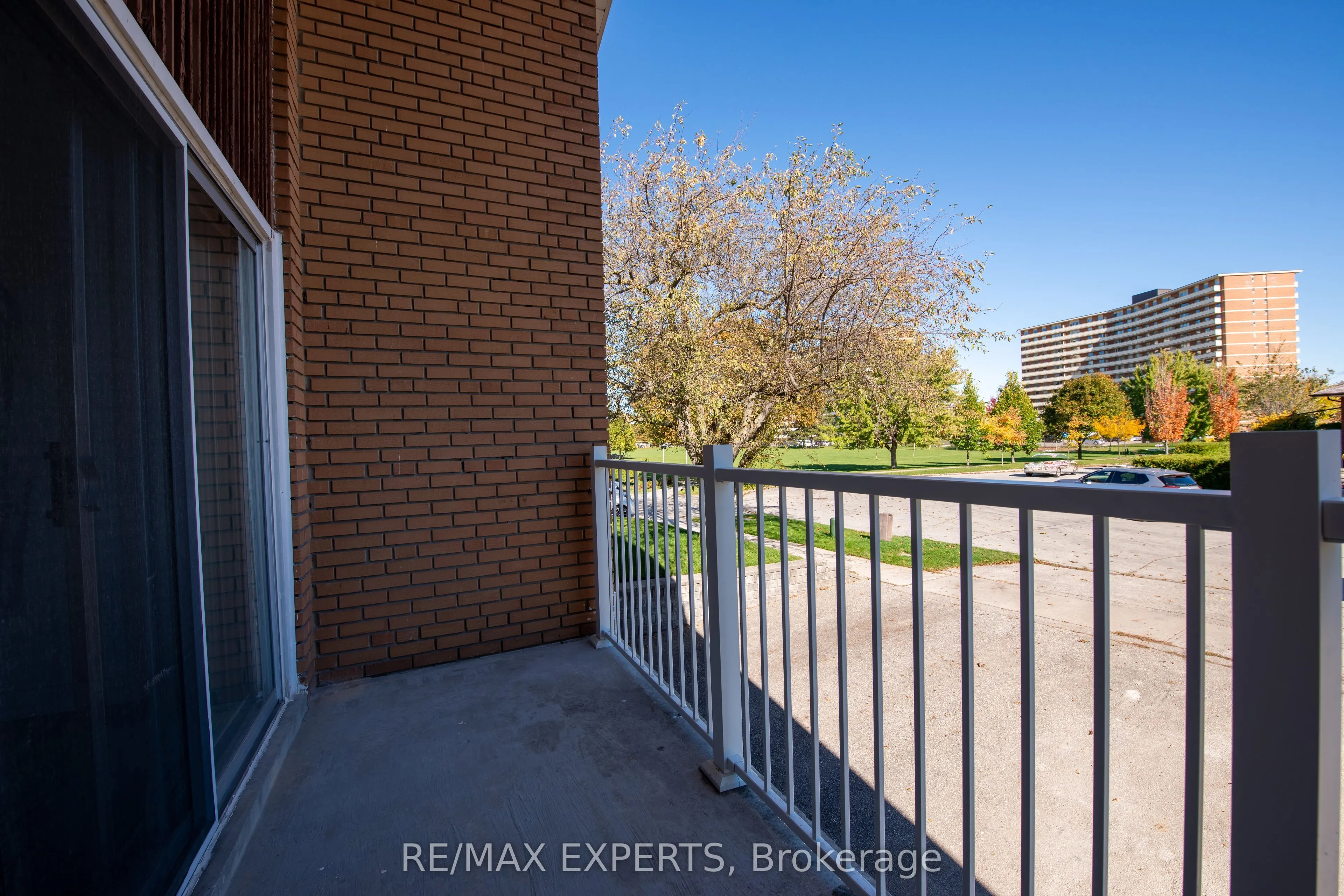 59 Bowhill Crescent, #2