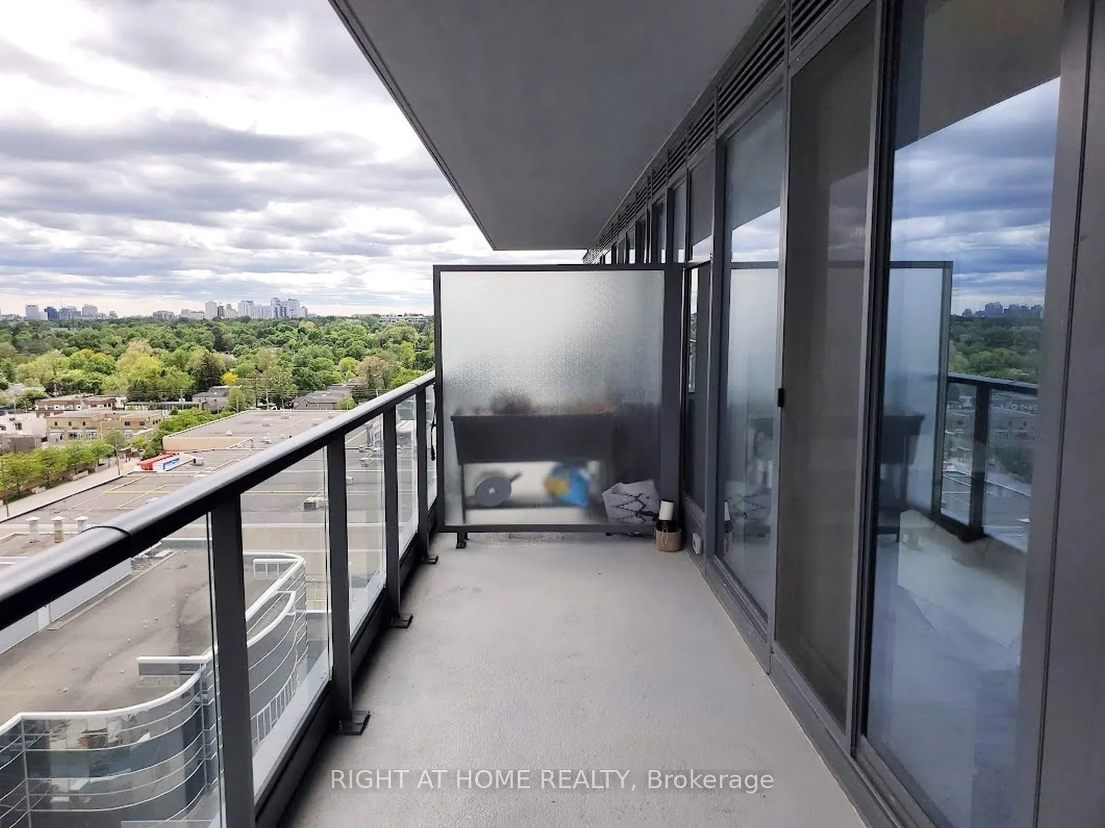 33 Frederick Todd Way, #1308