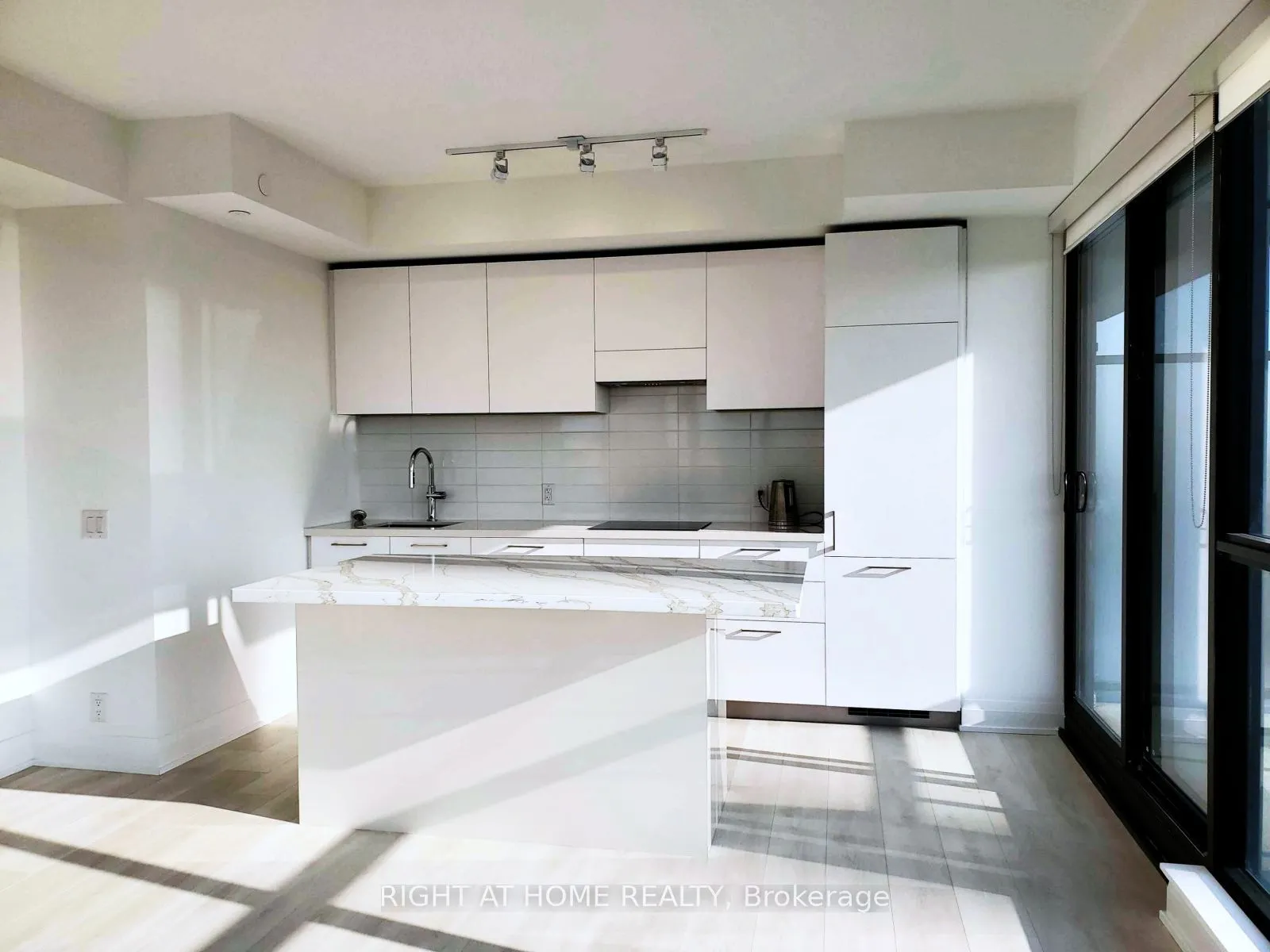 33 Frederick Todd Way, #1308