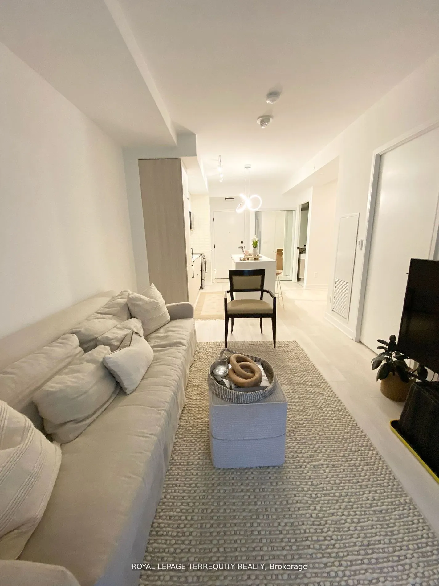 35 Rolling Mills Road, #S306