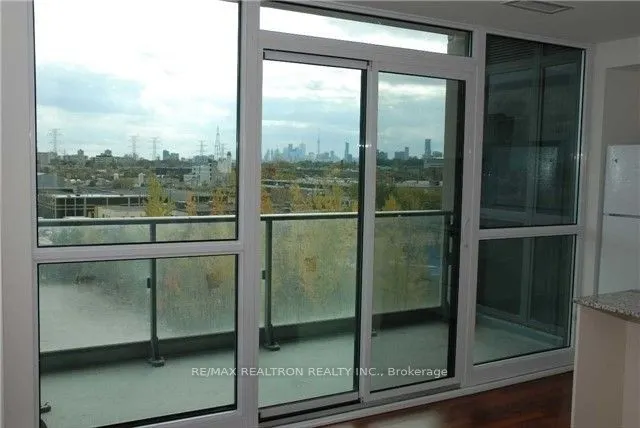 160 Vanderhoof Avenue, #605