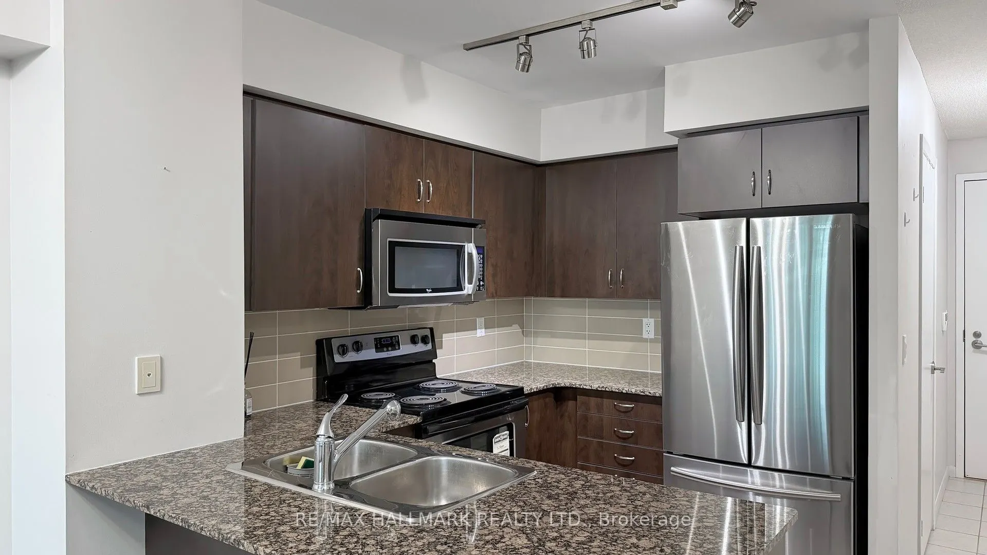 215 Fort York Boulevard, #1607