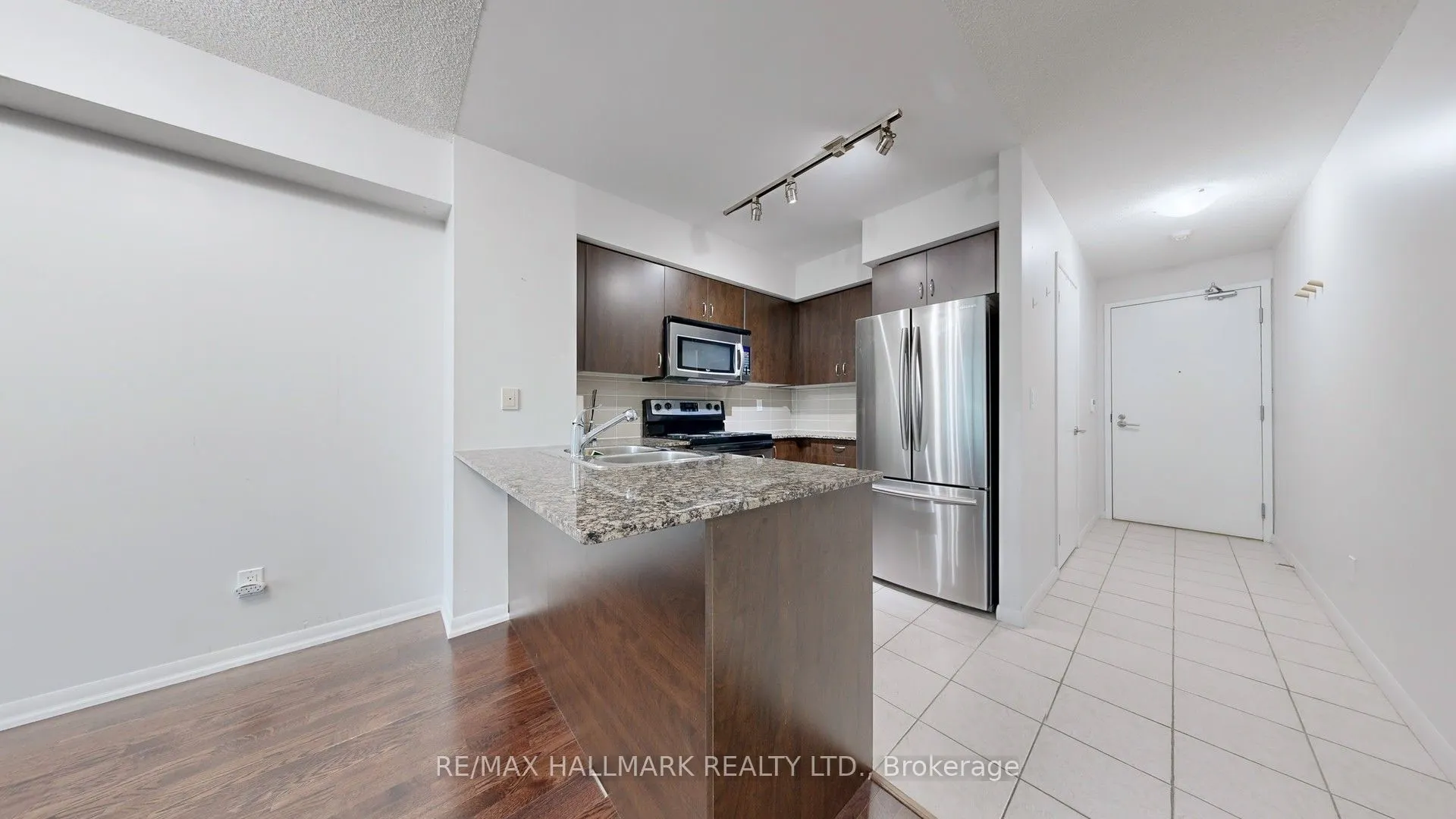 215 Fort York Boulevard, #1607