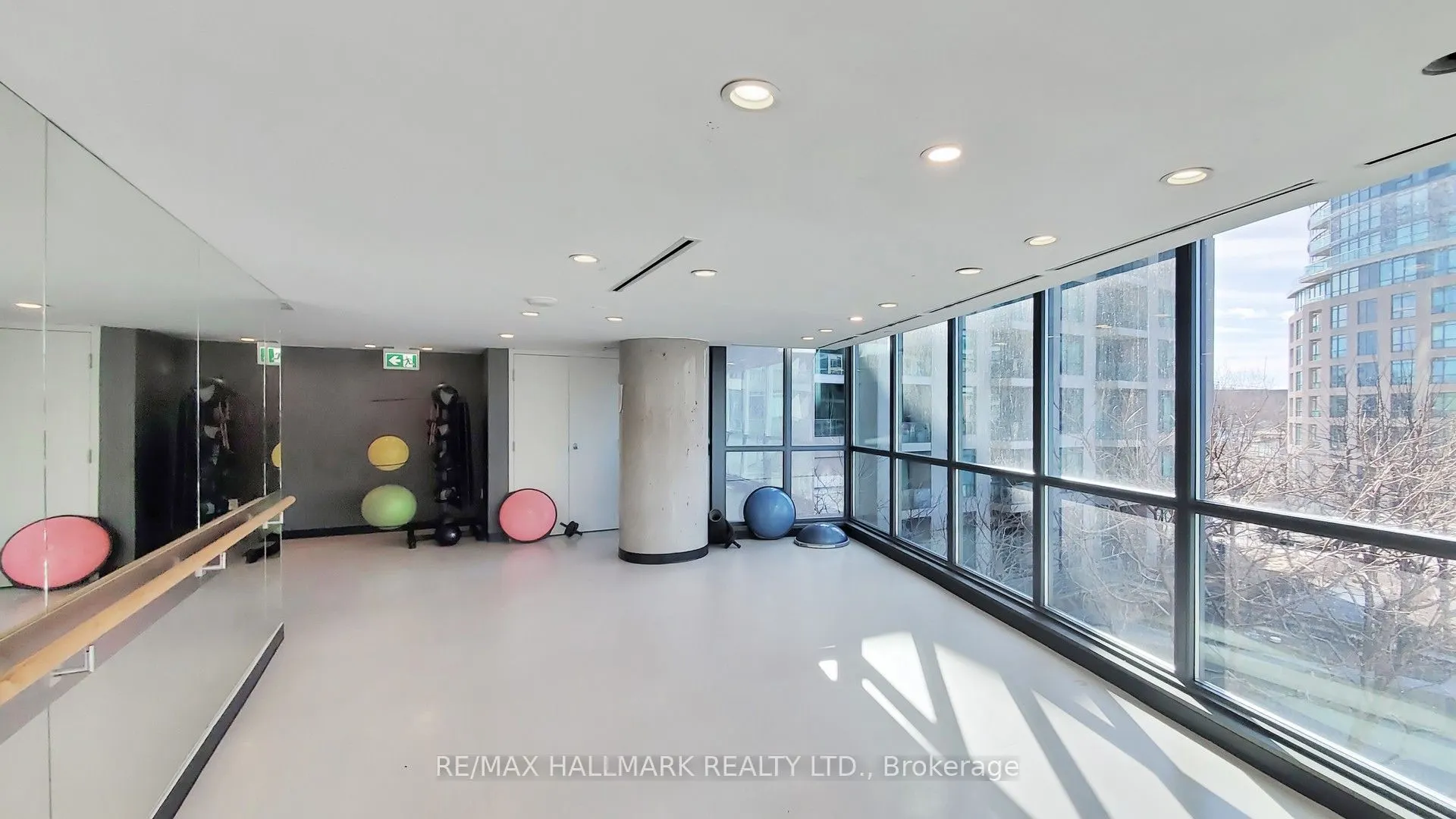 215 Fort York Boulevard, #1607