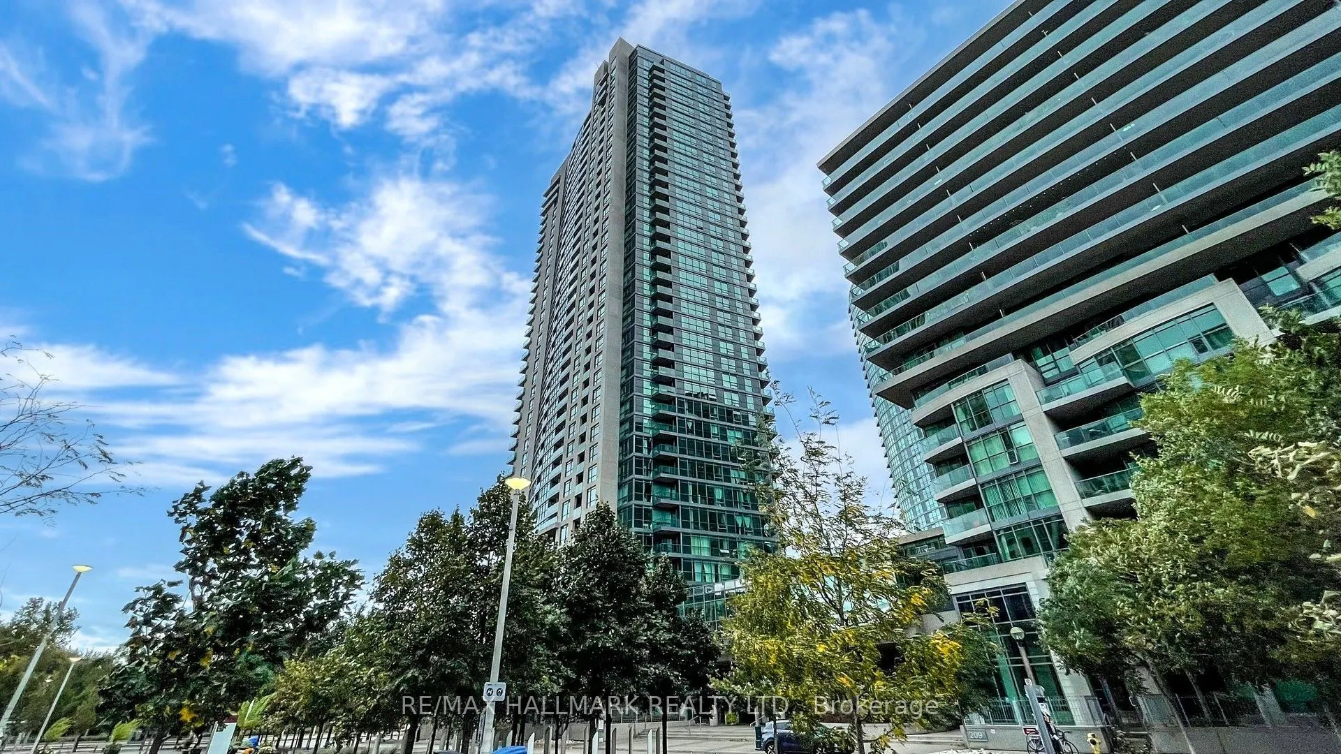 215 Fort York Boulevard, #1607